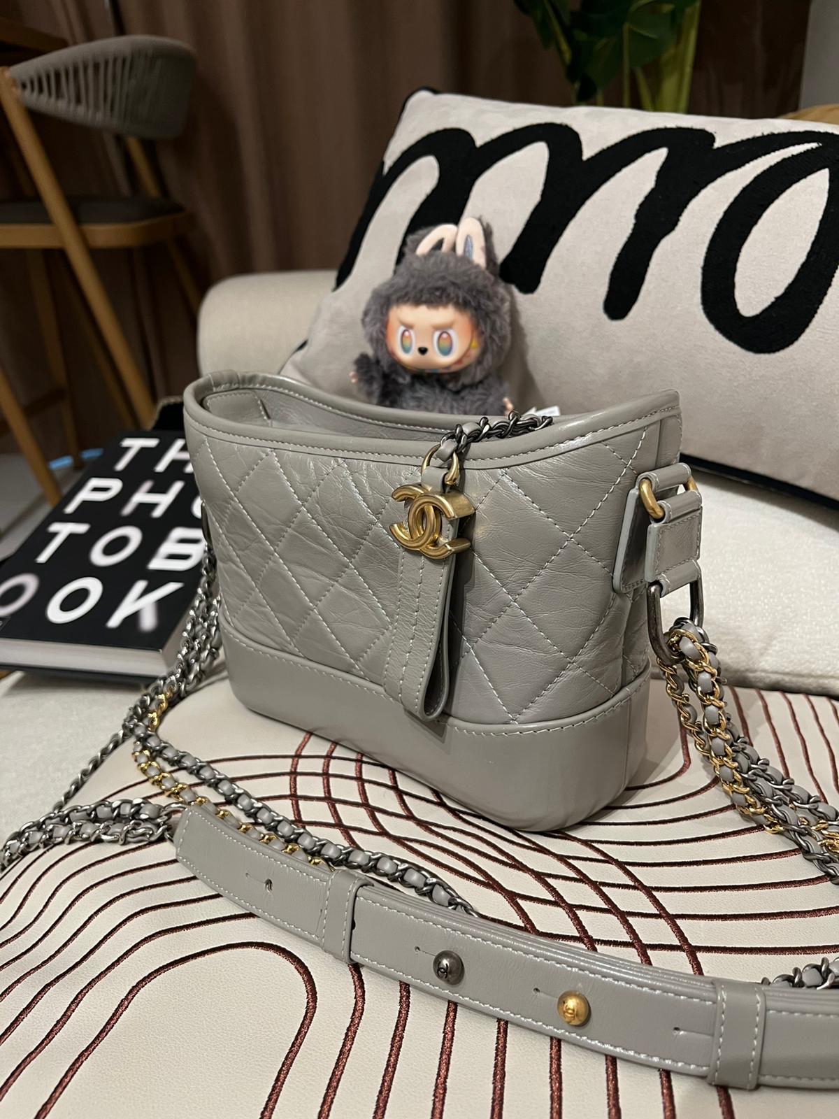 Chanel Gabrielle hobo small 100%Authentic ,98%new  ✅專門店收據✅card✅dust bag✅box