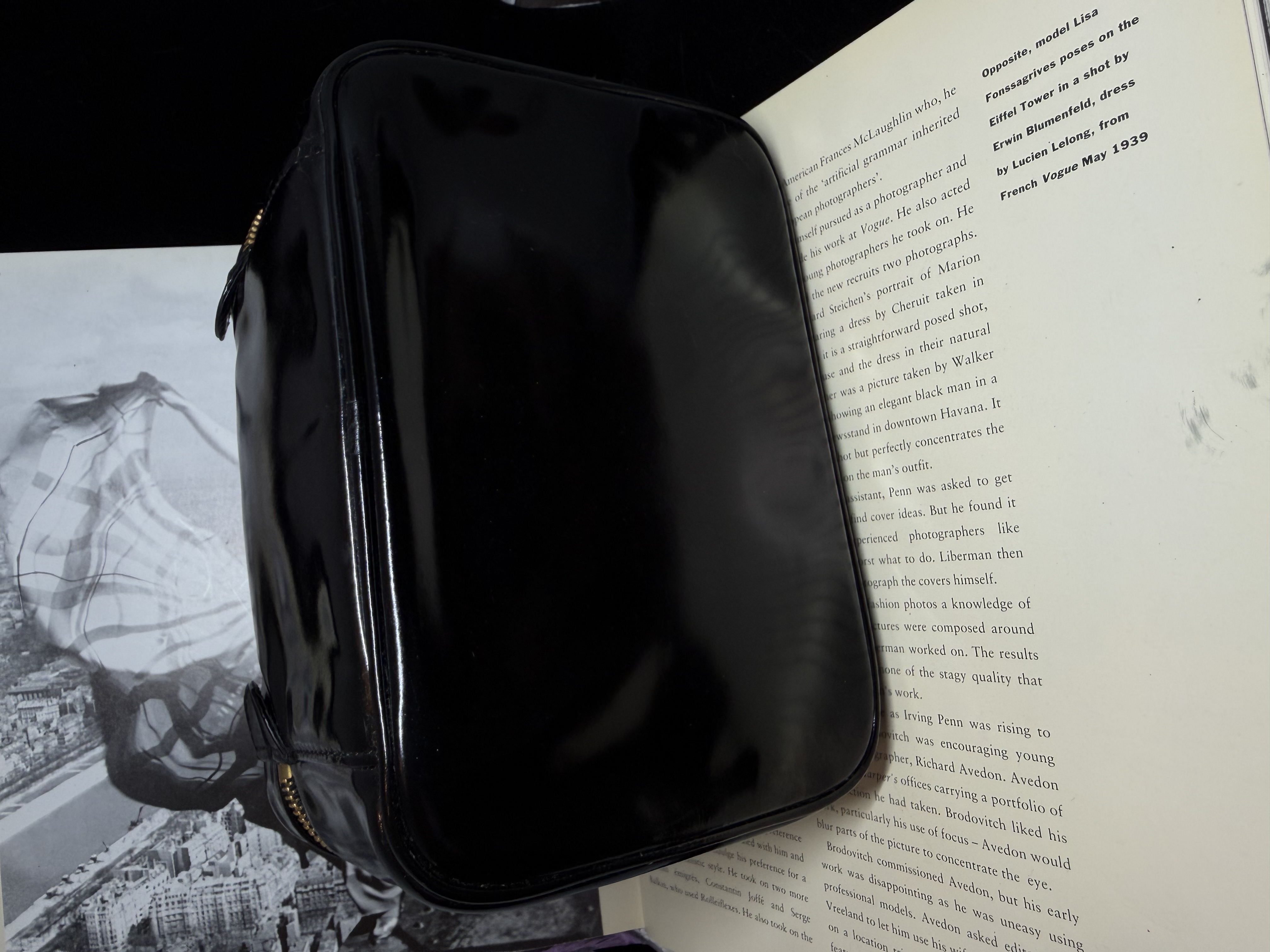 vintage chanel cc vanity case black patent leather