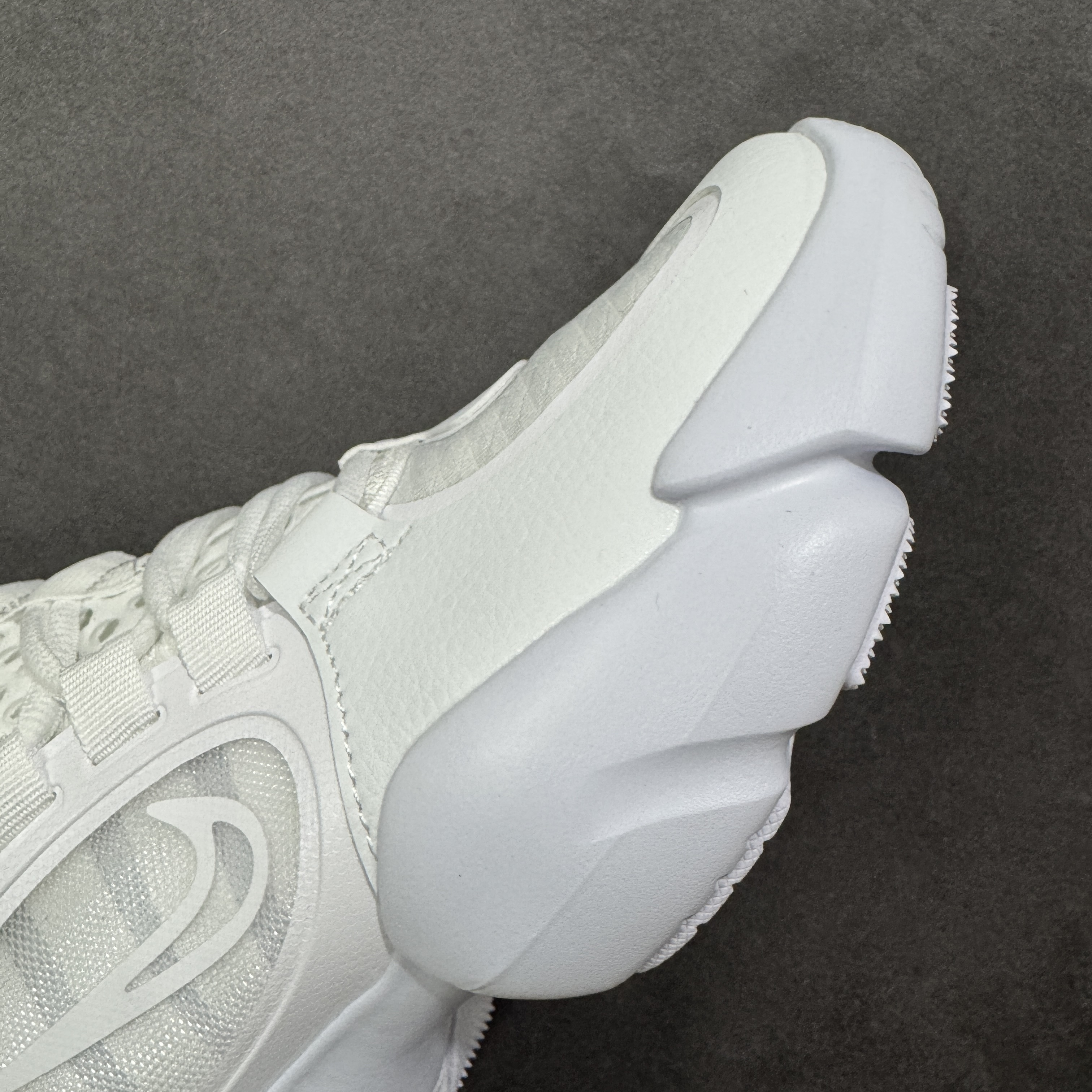 Nike Air Max Alpha Savage 2 CK9408-100