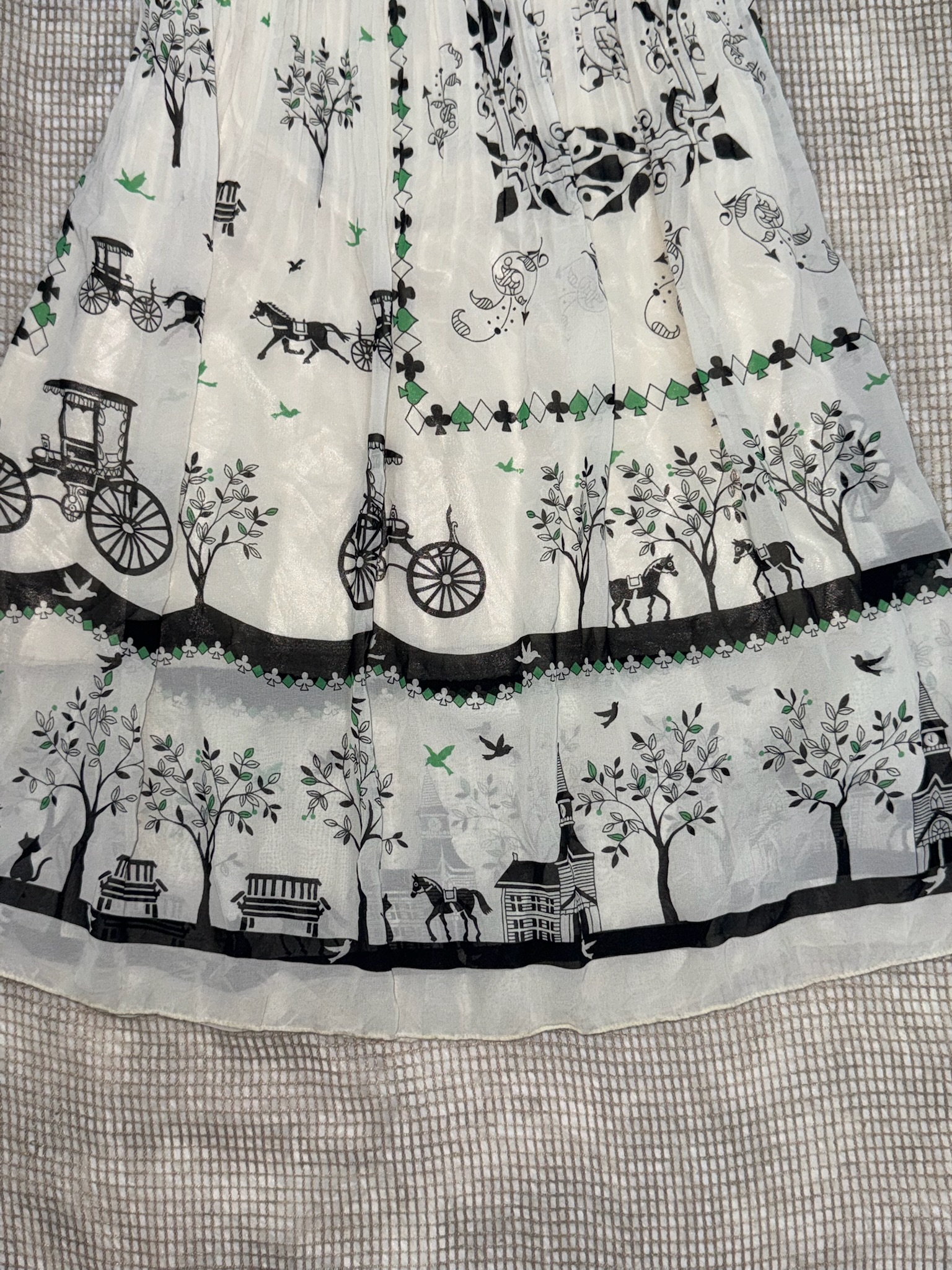 White Antique Carriage Pleated Skirt