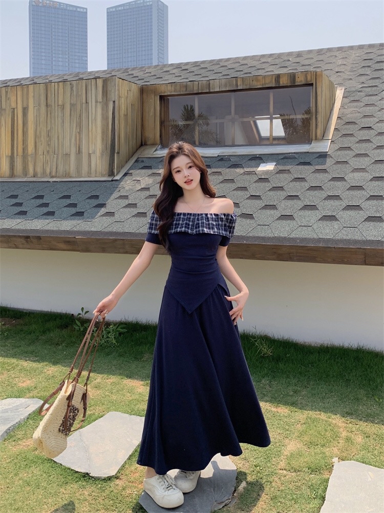 B131(18692) 法式气质格纹荷叶边一字肩斜下摆上衣与长裙蓝套装 