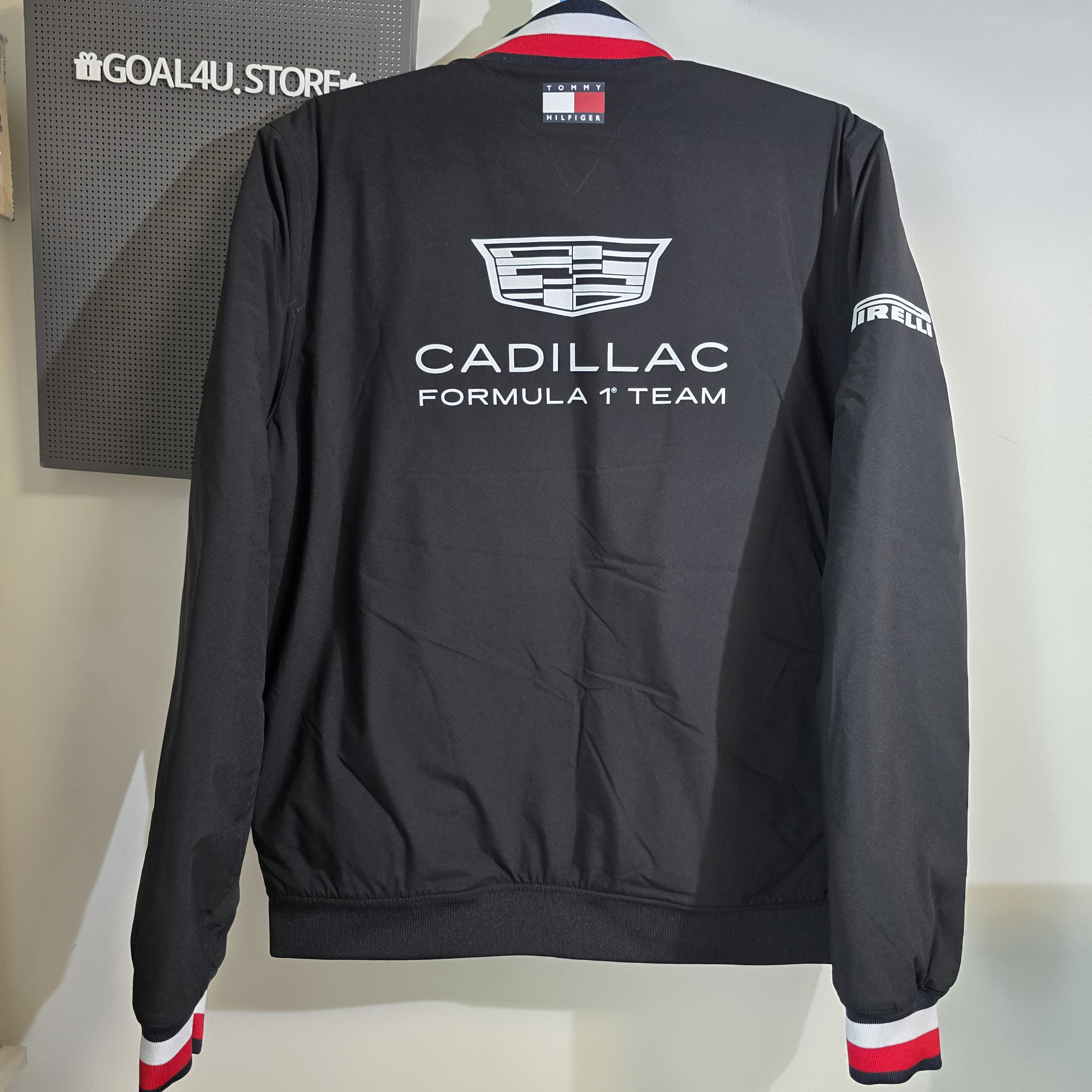 TH x Cadillac F1 Team 凱迪拉克車隊 2026 Team Varsity Jacket MN0MN00067BDS