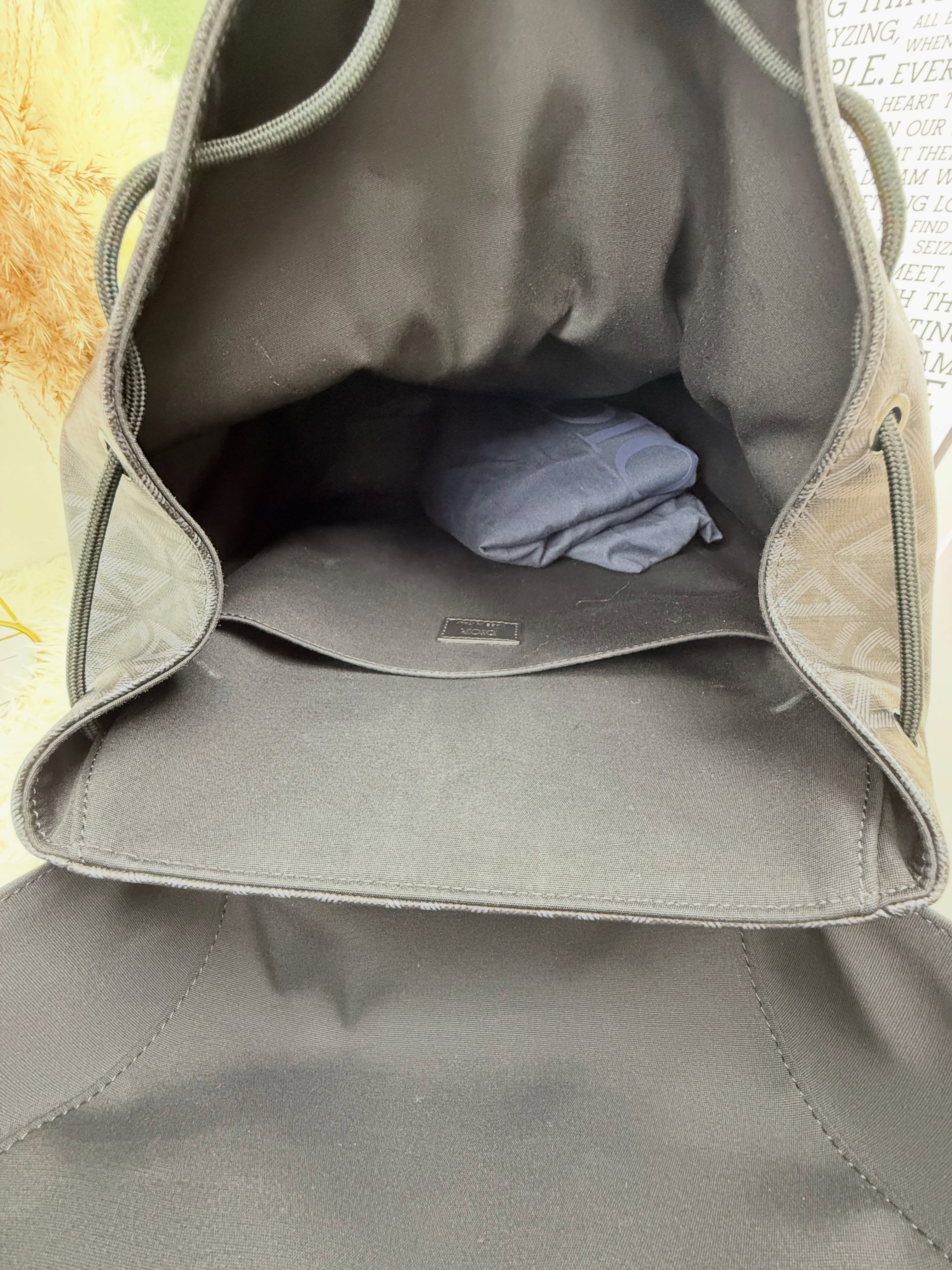 Dior👜 PRE OWNED 🛍️Hit the Road書包 有塵袋🖤  