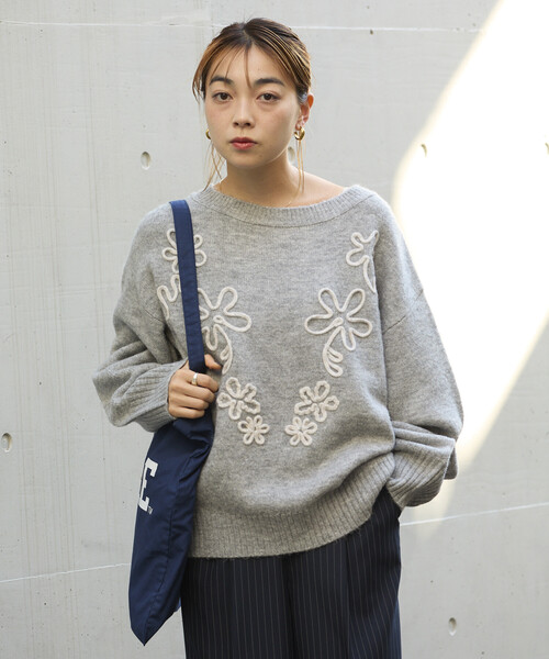 花花刺繡針織衫