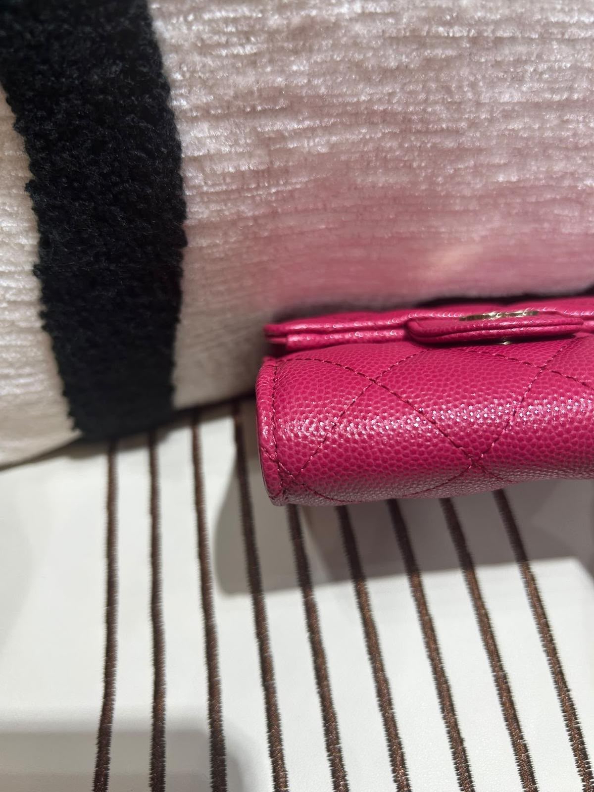 未使用品 Chanel Classic wallet Calfskin 100%Authentic, unused 未使用品 ✅card  ✅dust bag ✅box