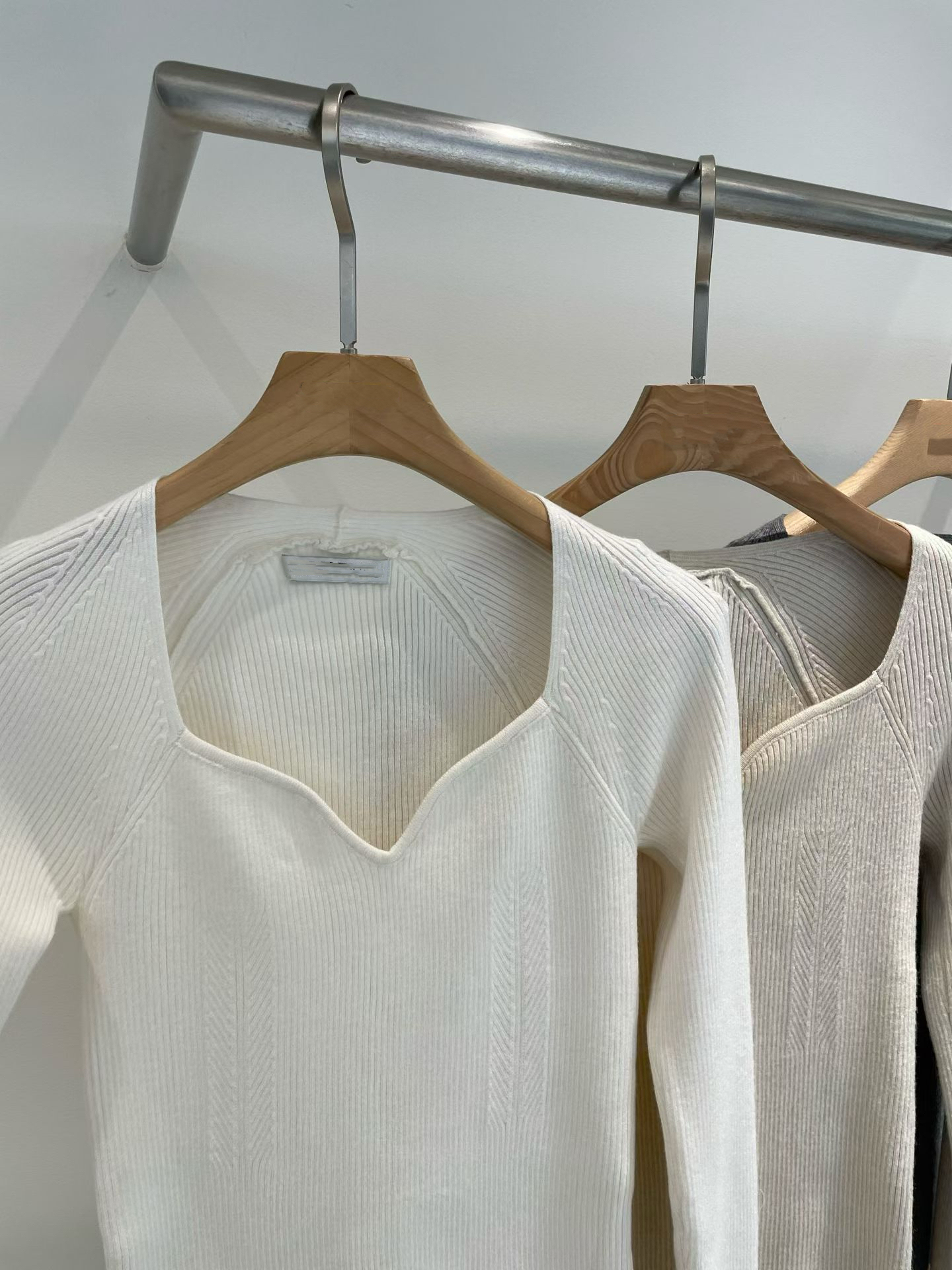 Heartneck knit top