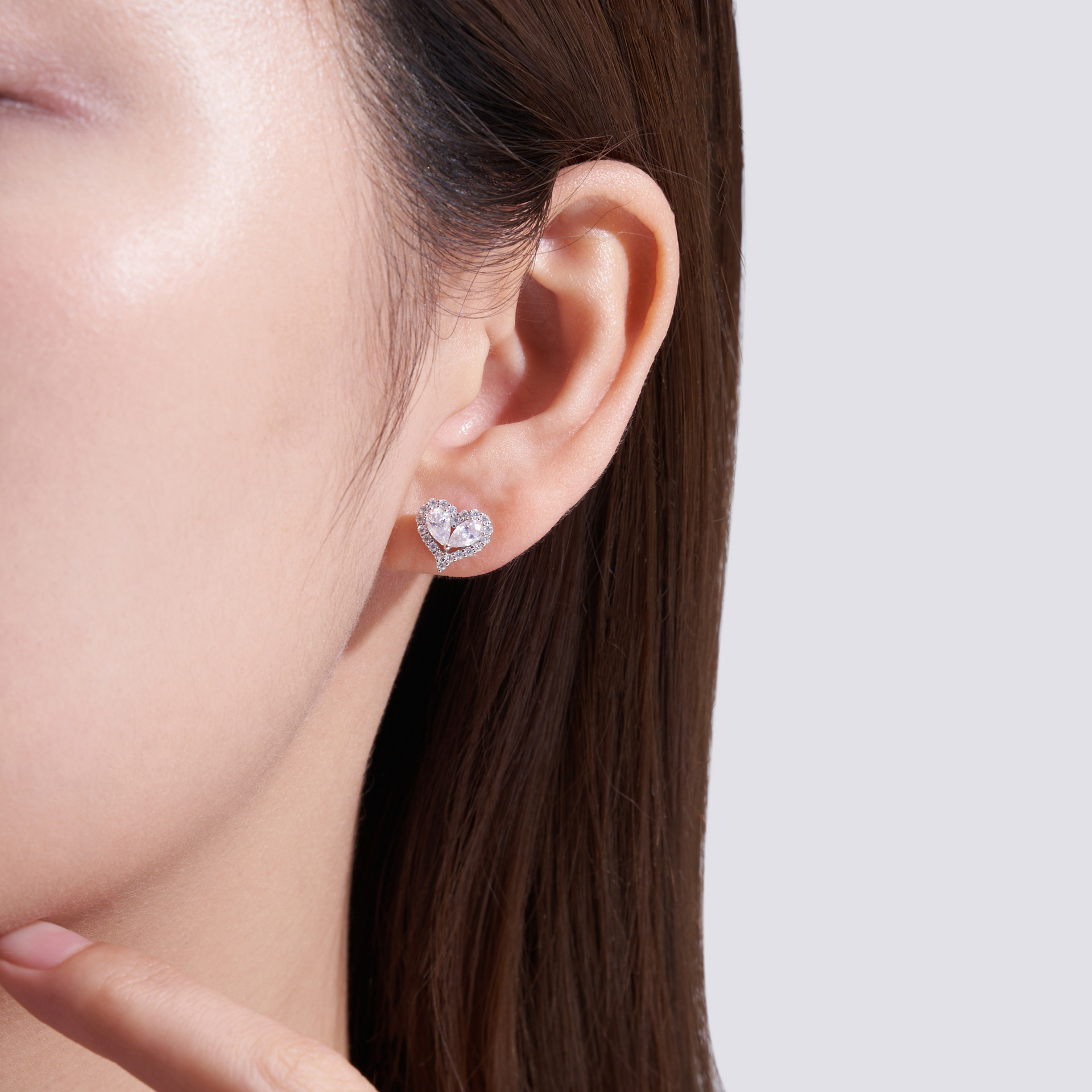 SE0692201款S925銀鍍18K金莫桑鑽相愛相伴耳釘1.7CT