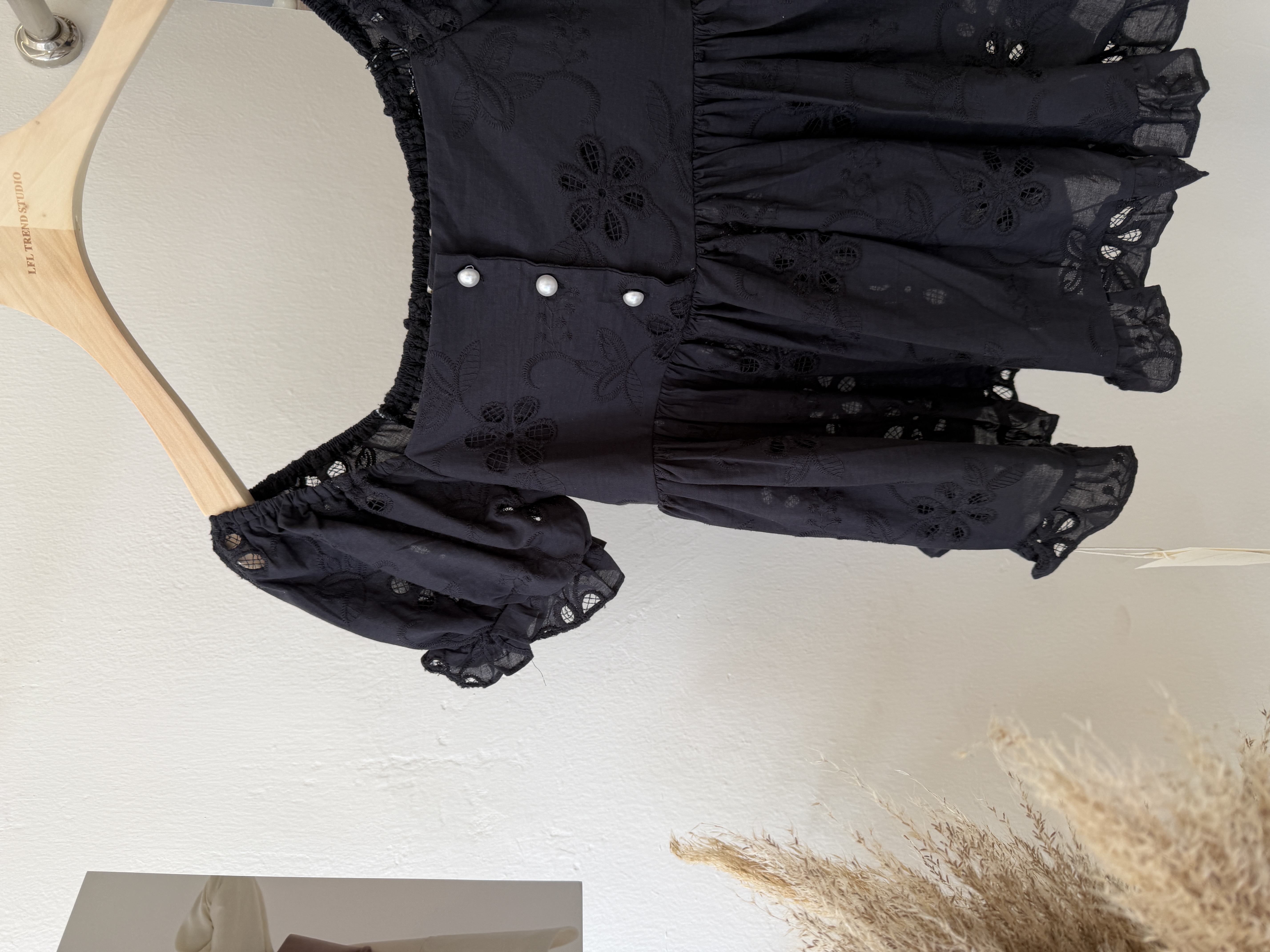 6529 气质镂空公主上衣