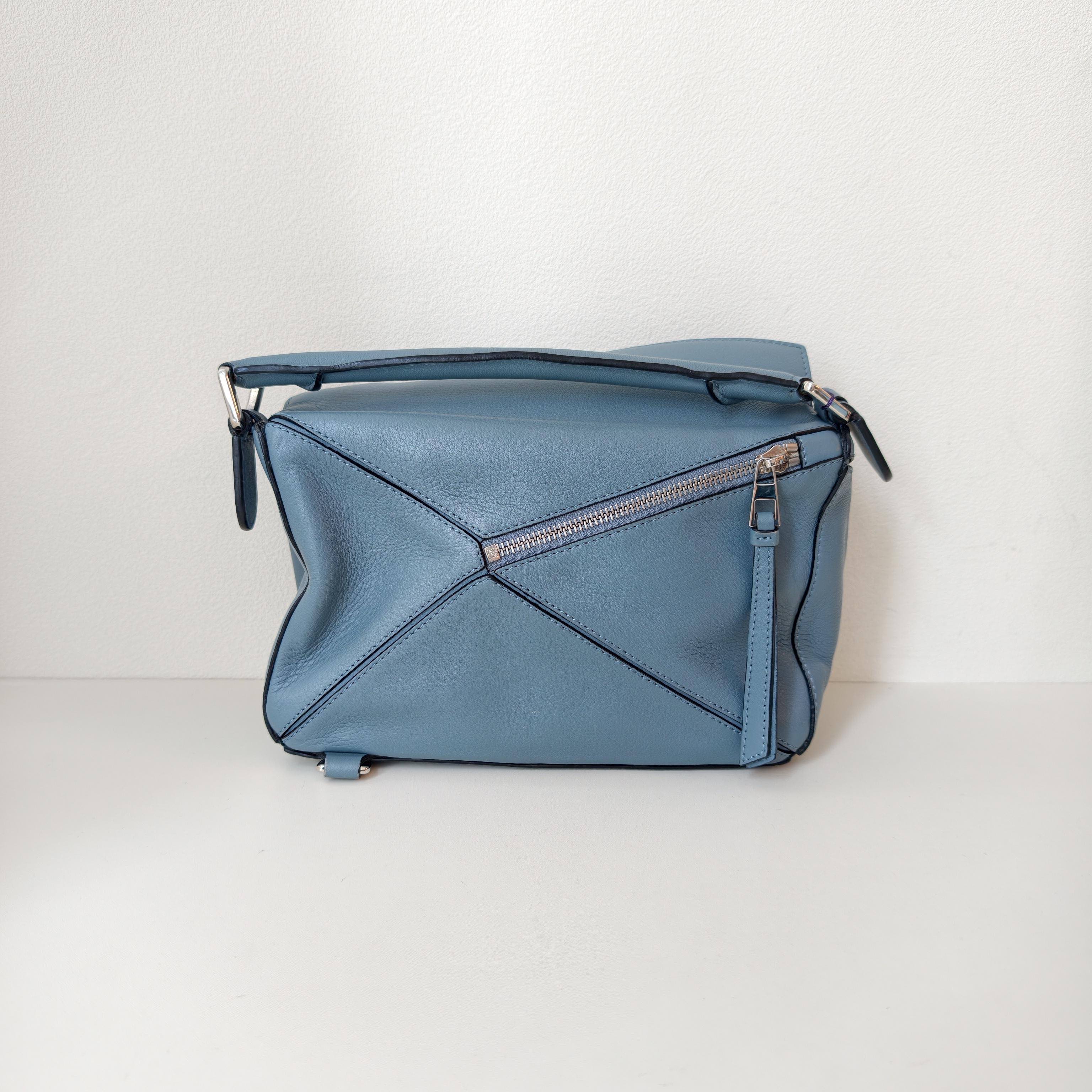 【預訂貨品】loewe 藍色 puzzle