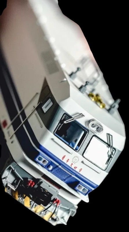 DJ1白天鹅 長鳴中國鐵路N比例出品