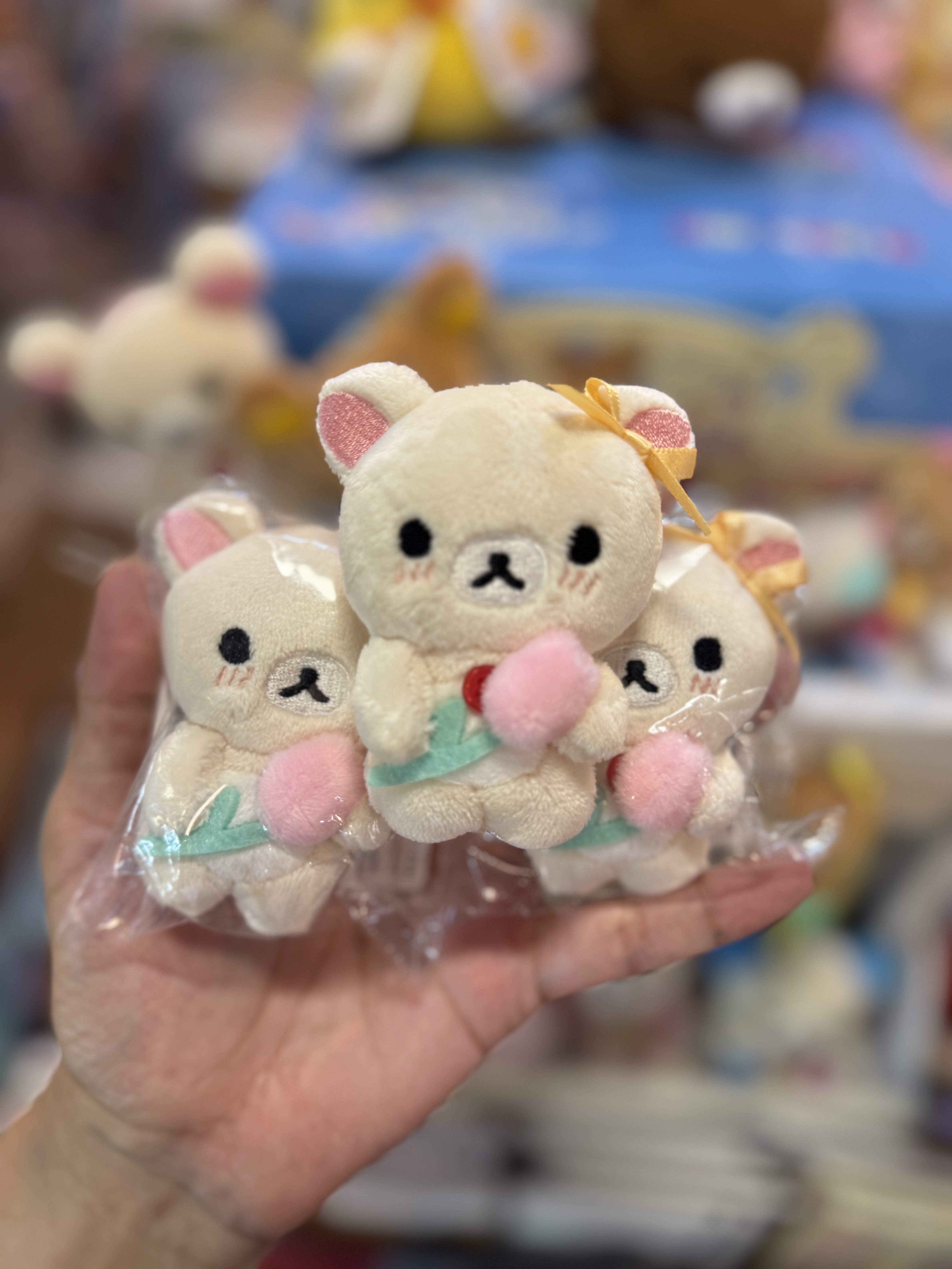 《現貨》全新日本特約店限定拎花造型小白熊扣針