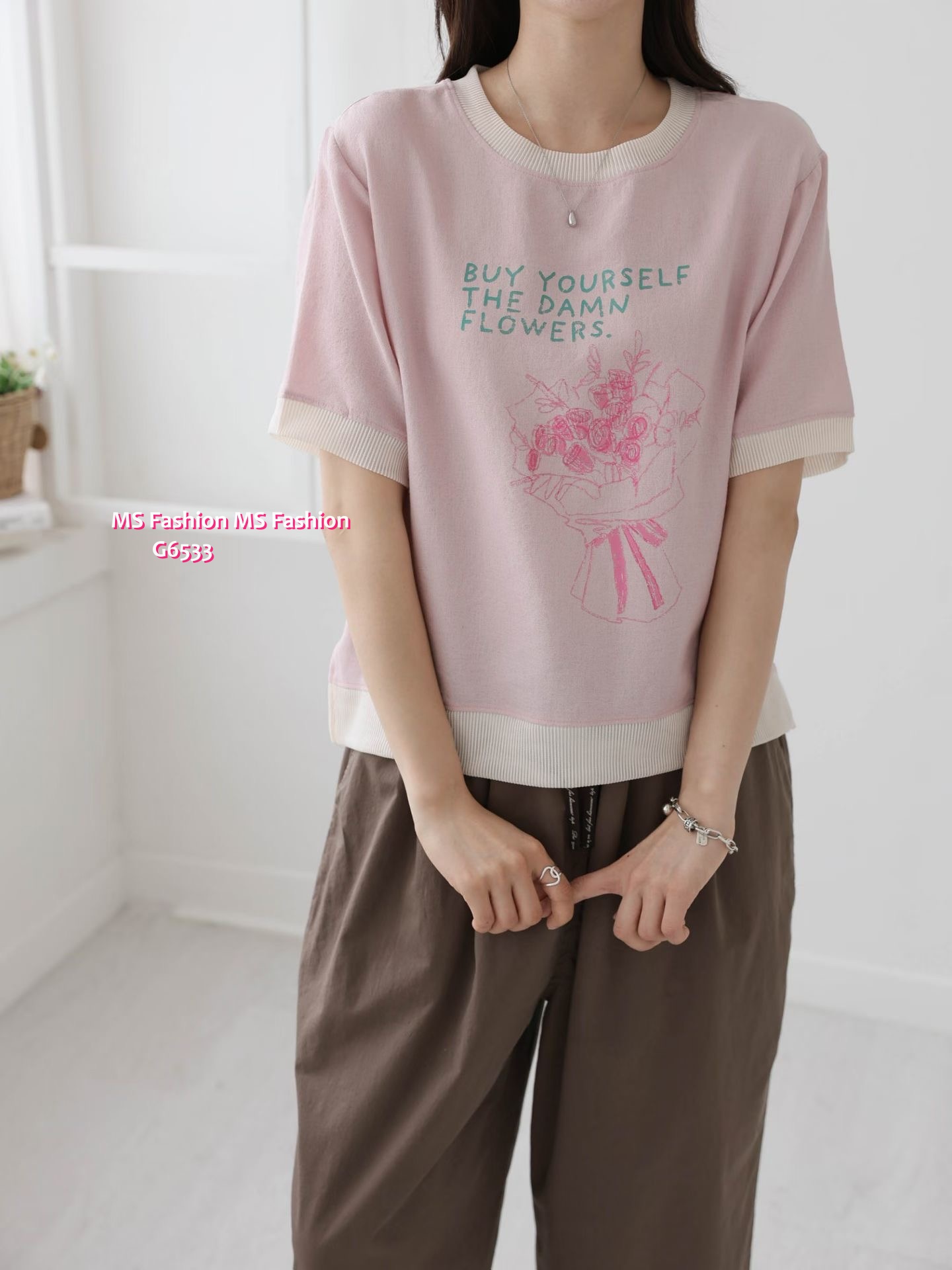 G6533 花花print字母top