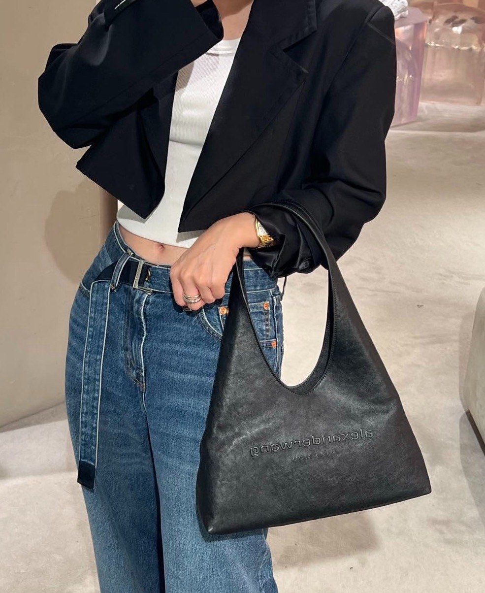 訂貨📮 Alexander Wang黑色牛皮 Small Hobo  Size 32x16x8cm