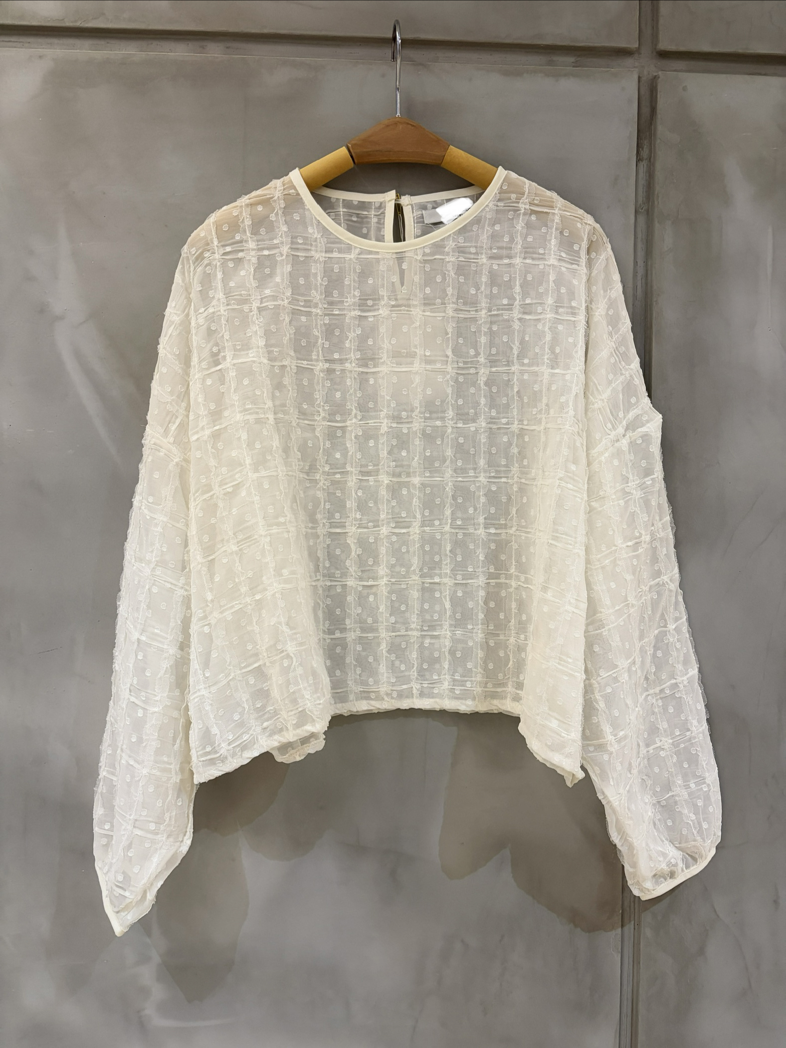 格仔波點立體花紋紗紗blouse 