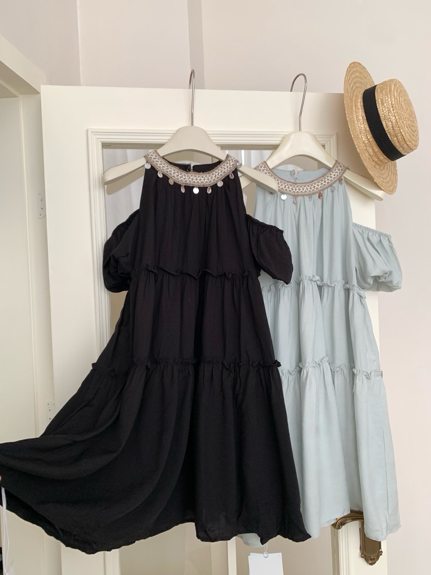 Natasha Bohemia Halterneck Dress 波西米亚度假风挂脖露肩连衣裙👗(3 colors)