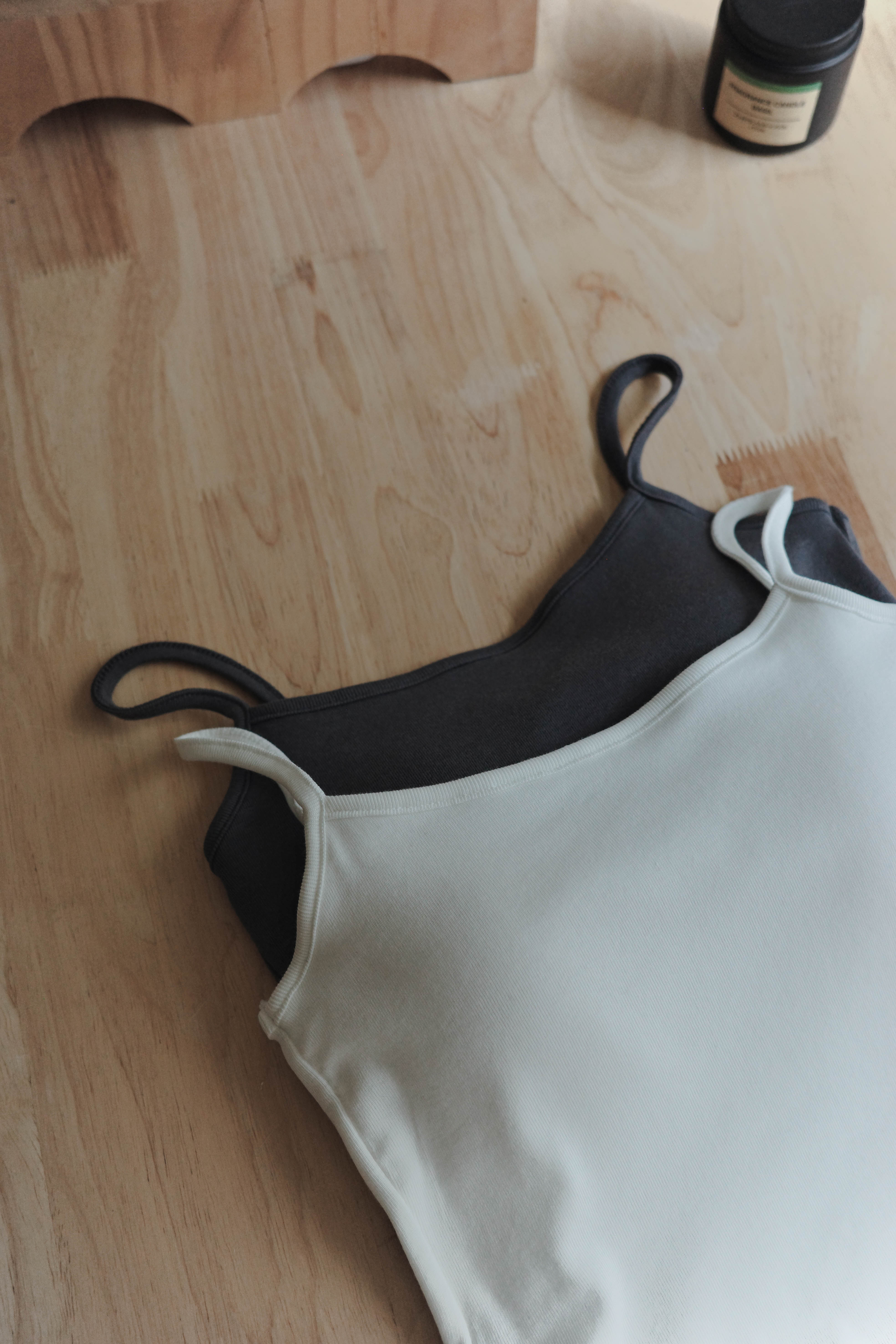 【帶胸墊】親膚修副乳Bra Top (兩色)