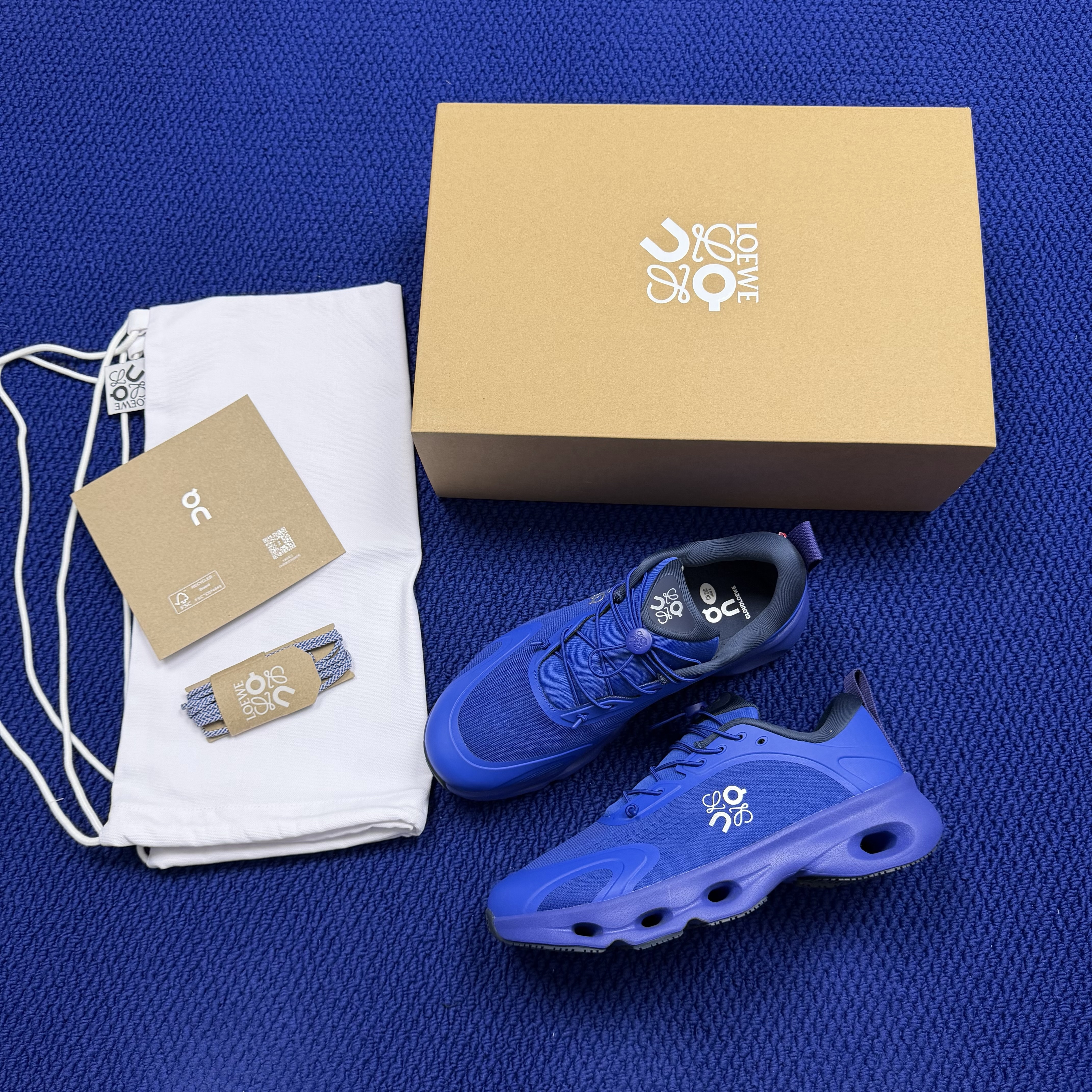 Loewe x On Cloudsolo