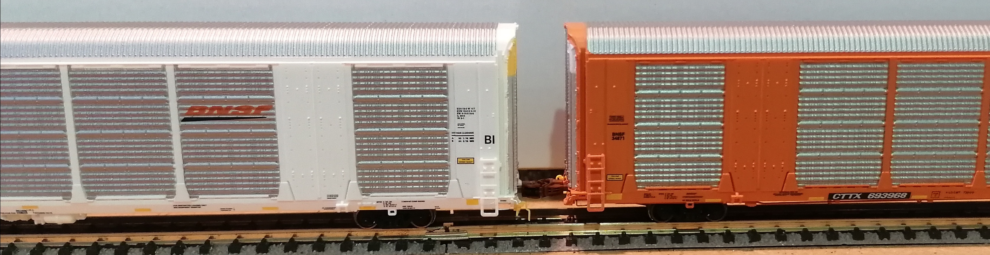  N Scale Gunderson Multi-Max Autorack Scaletrains 