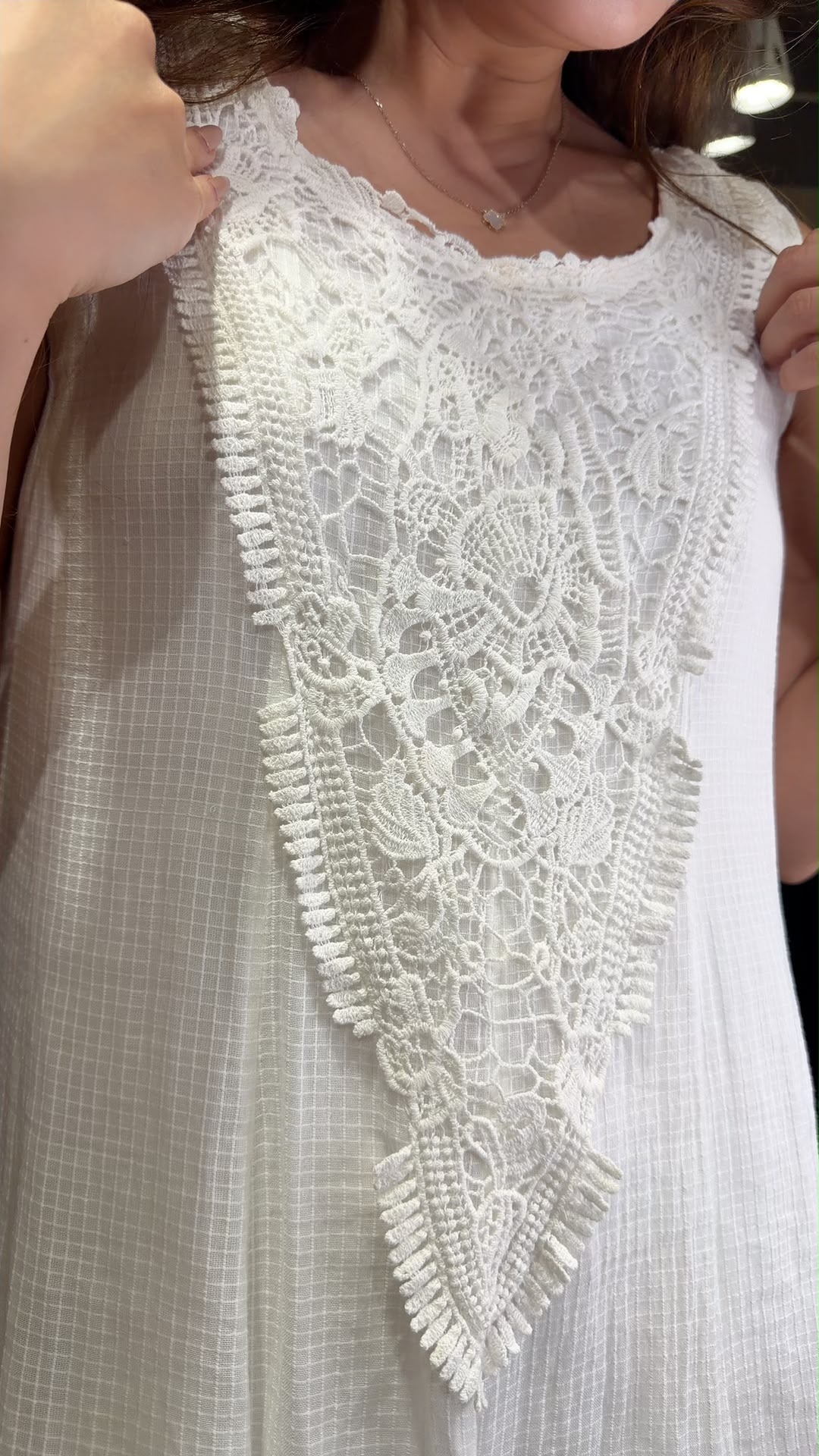 2629 Off-White SImple Chest Emb Sleeveless OP 48"