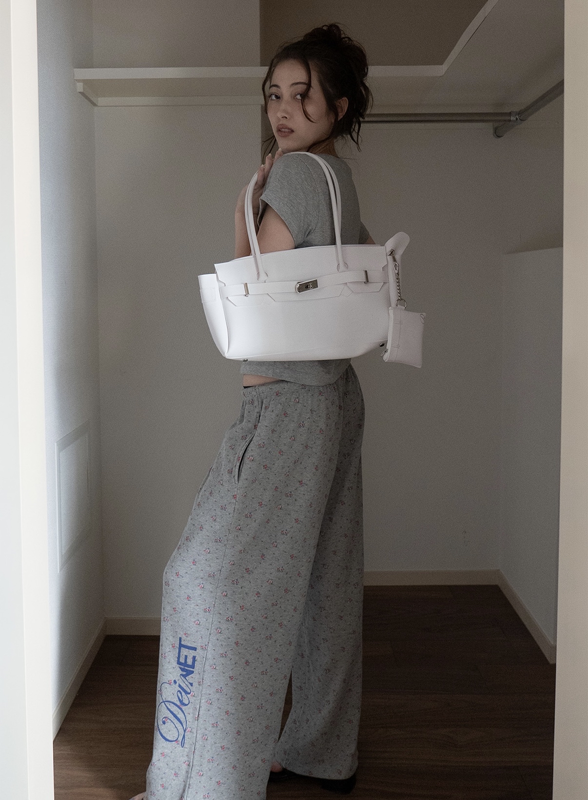 DEINET JELLY TWO-WAY BAG IN WHITE