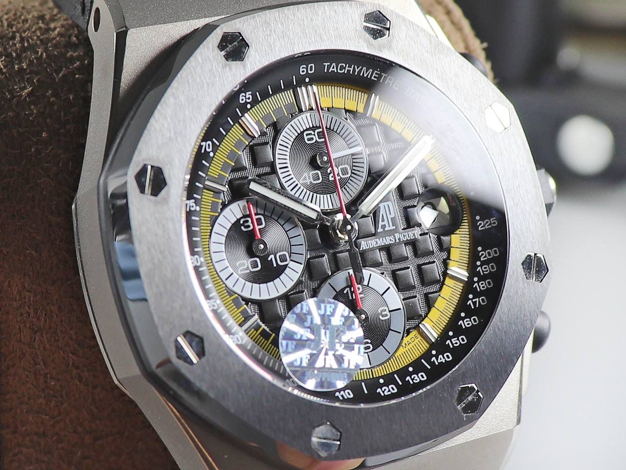 A P26470st钛陶，经典ap计时款式之一 搭载复刻原版3126机芯 直径42mm 厚度15.6mm 🔥注：JF的所有3126机芯系列是目前市面上壳身最薄和复刻程度最强的版本🔥🔥