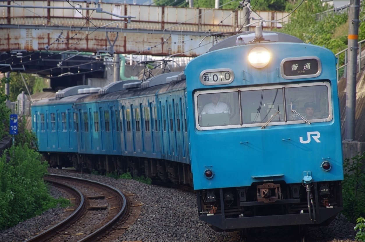 TOMIX 98495 + 98496 JR 103系通勤電車（JR西日本仕様・黒サッシ・スカイブルー）6両編組