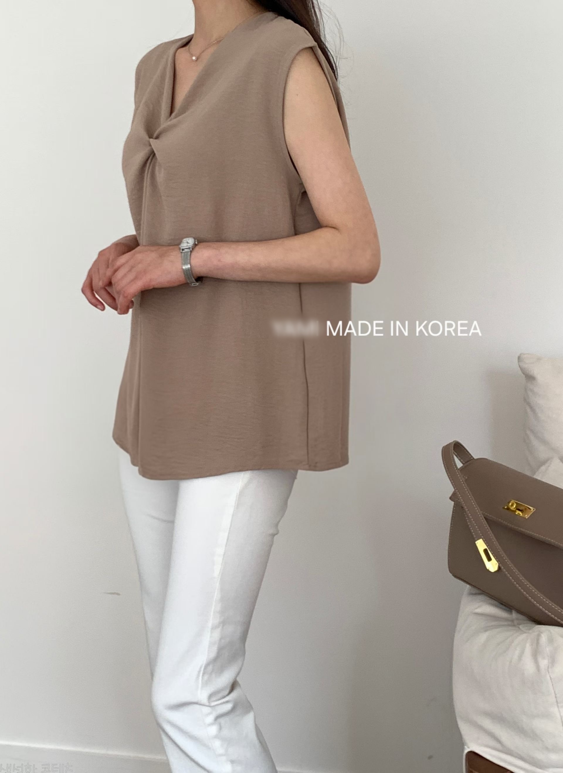 G6225 韓國🇰🇷V領扭結top