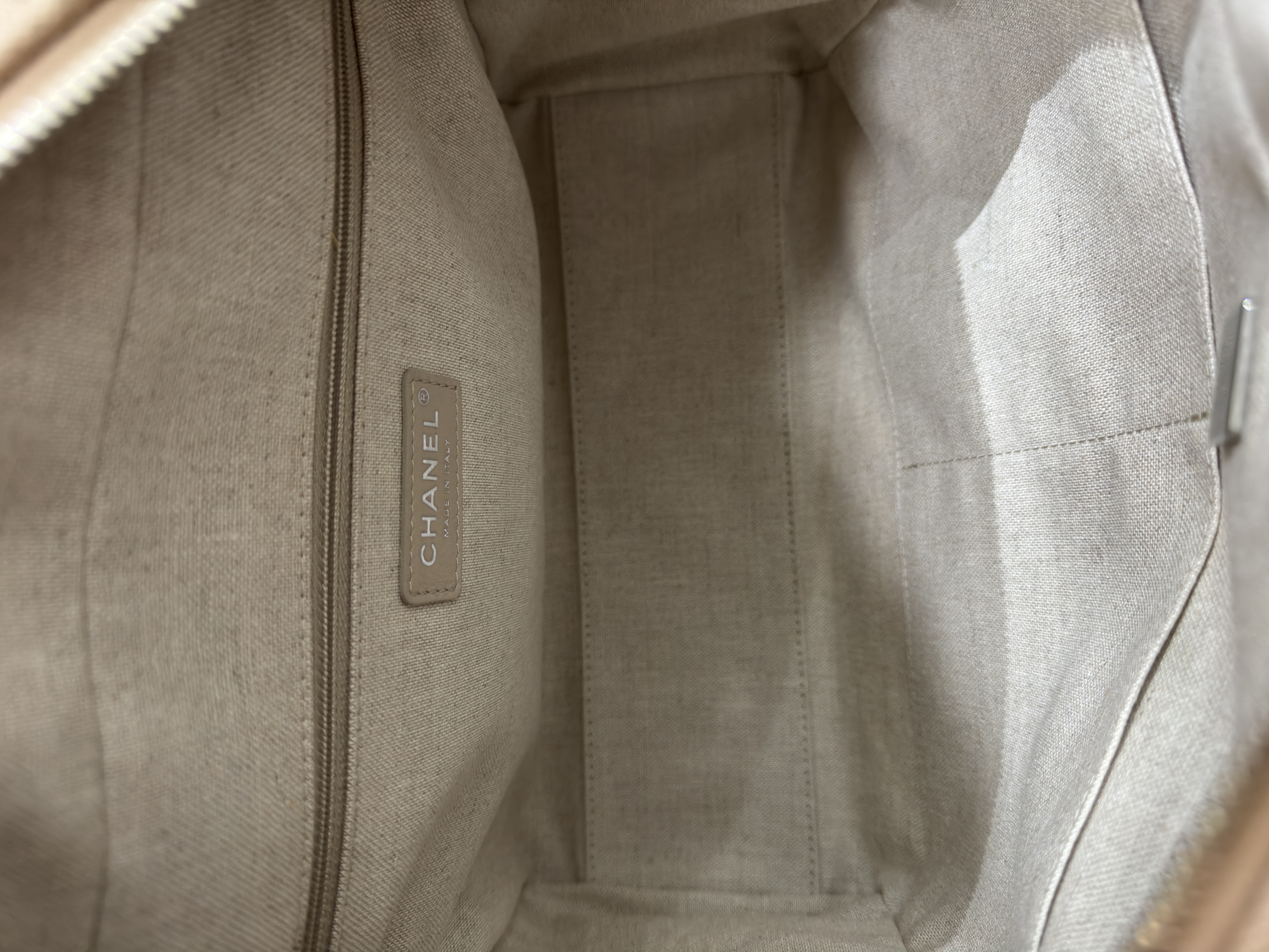 Pre-Owned CHANEL Deauville / Product Code : 26022124