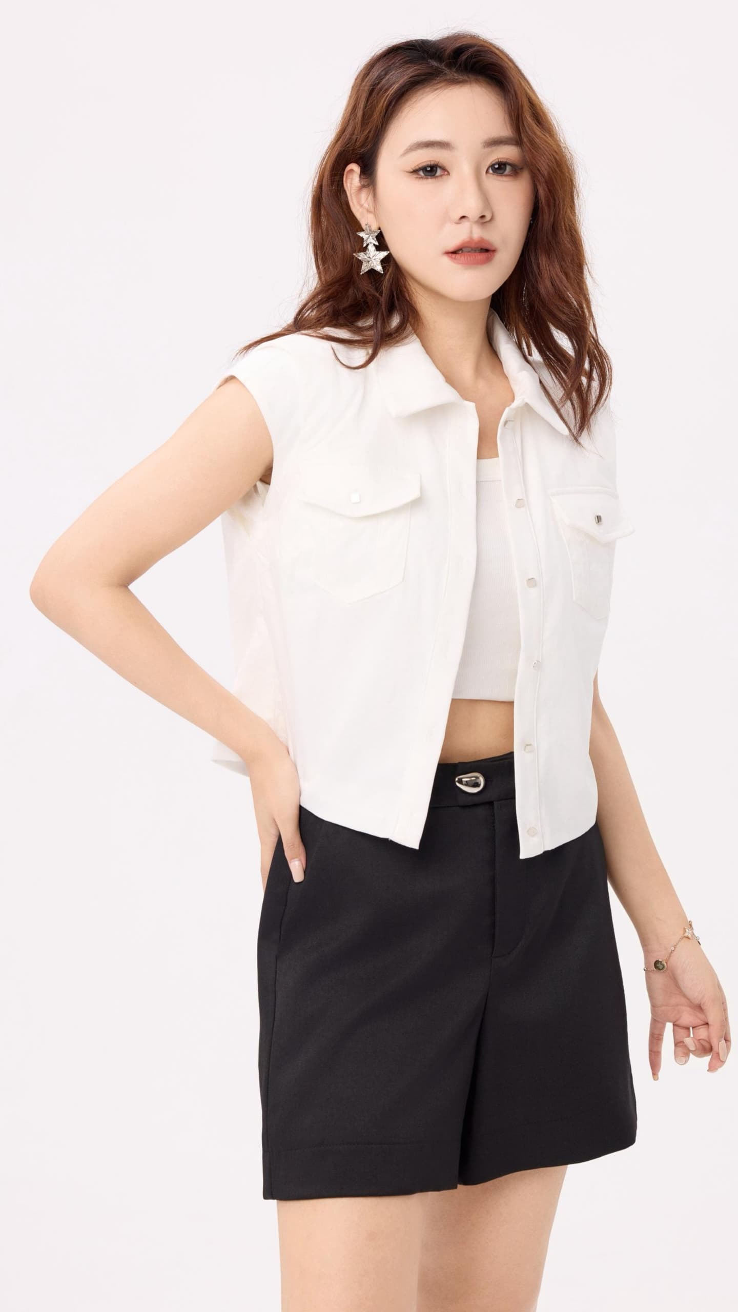 13141346 Refined High-Waist Tailored Shorts