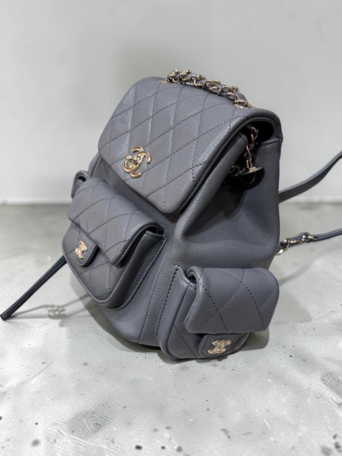 未使用品 Chanel Duma Backpack AS4398 灰色荔枝牛皮 100%Authentic, Unused未使用品 ✅晶片✅Dust bag✅Box