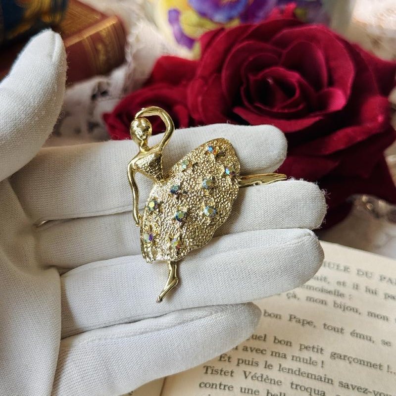 Vintage Champagne Gold Aurora Borealis Rhinestone Studded Ballerina Brooch(MT2364)