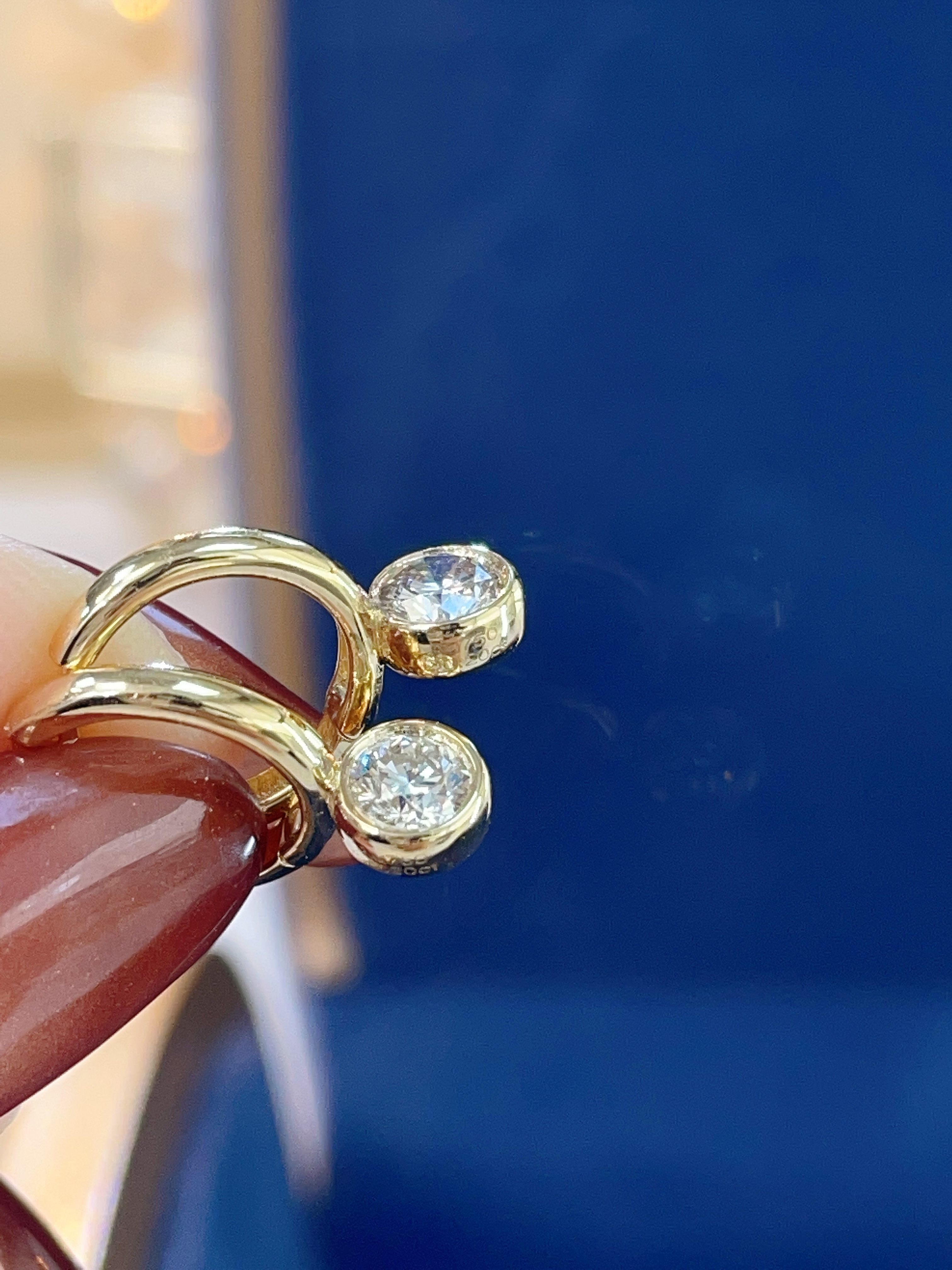 18K Diamond Earrings 
