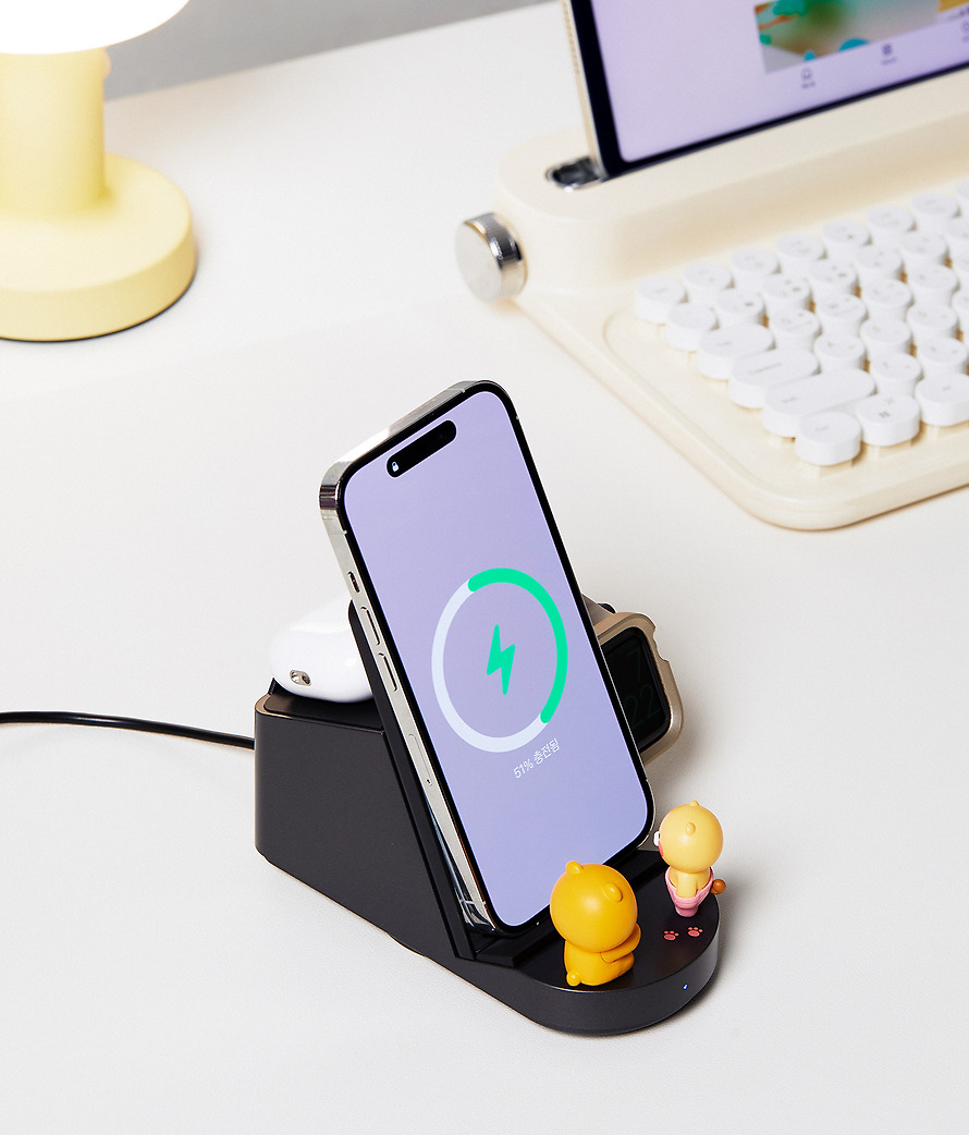 Ryan & 春植 三合一 旋轉無線充電座