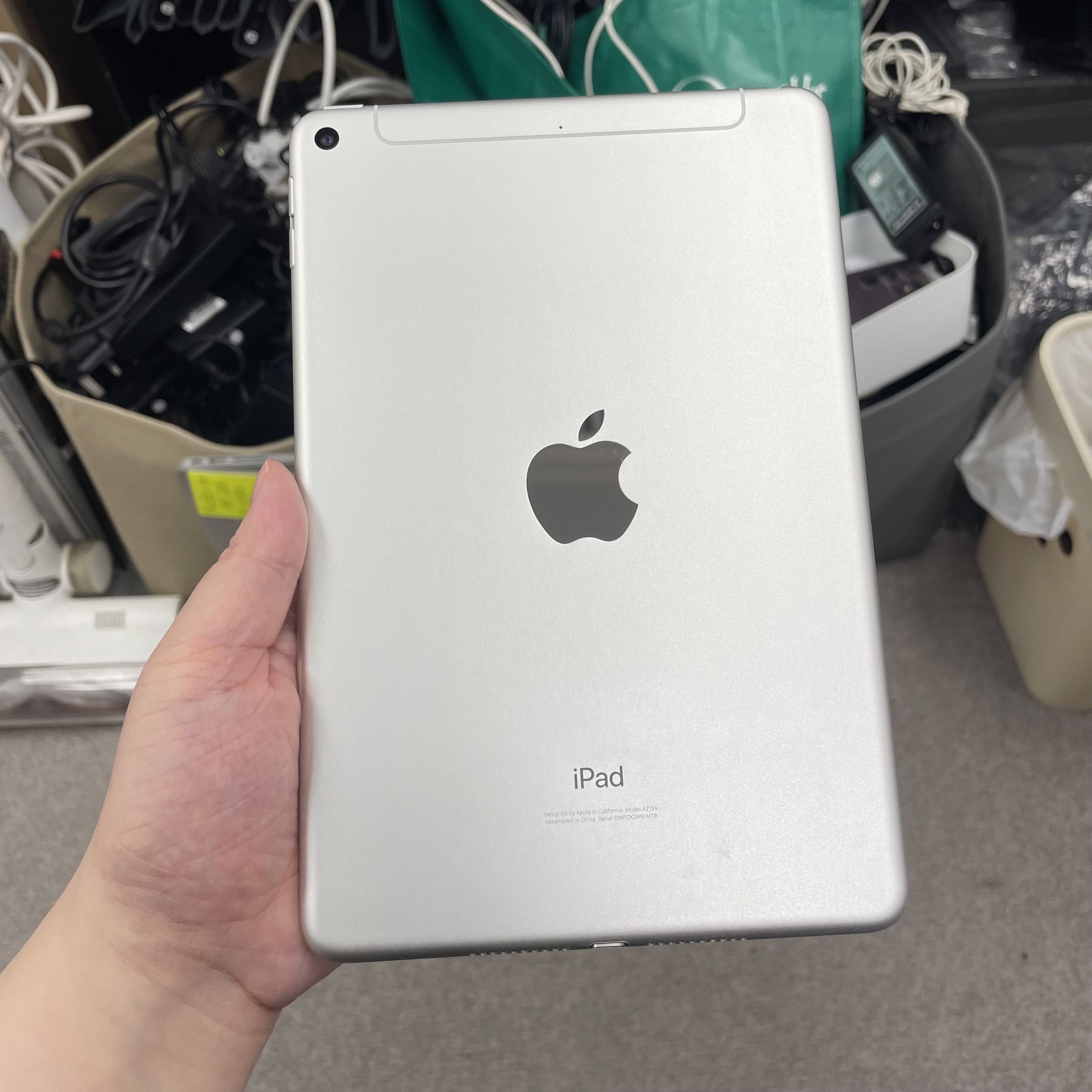 *483086 iPad mini 5 勁靚機 64GB 插卡版 銀色 sliver