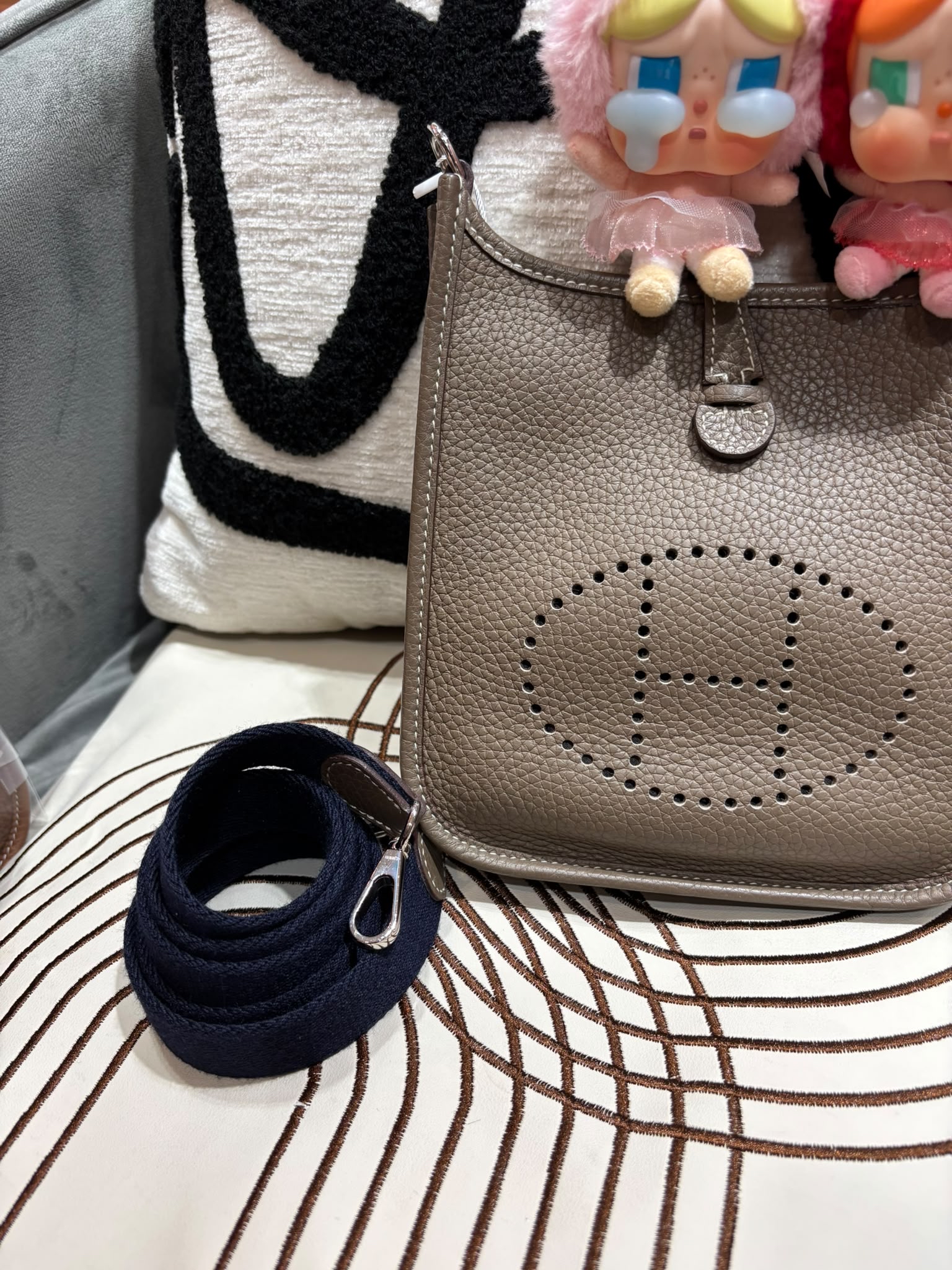 Hermes mini Evelyne,STAMP Z 大象灰 Etoupe 100%Authentic,98%new ✅內袋✅Dust bag