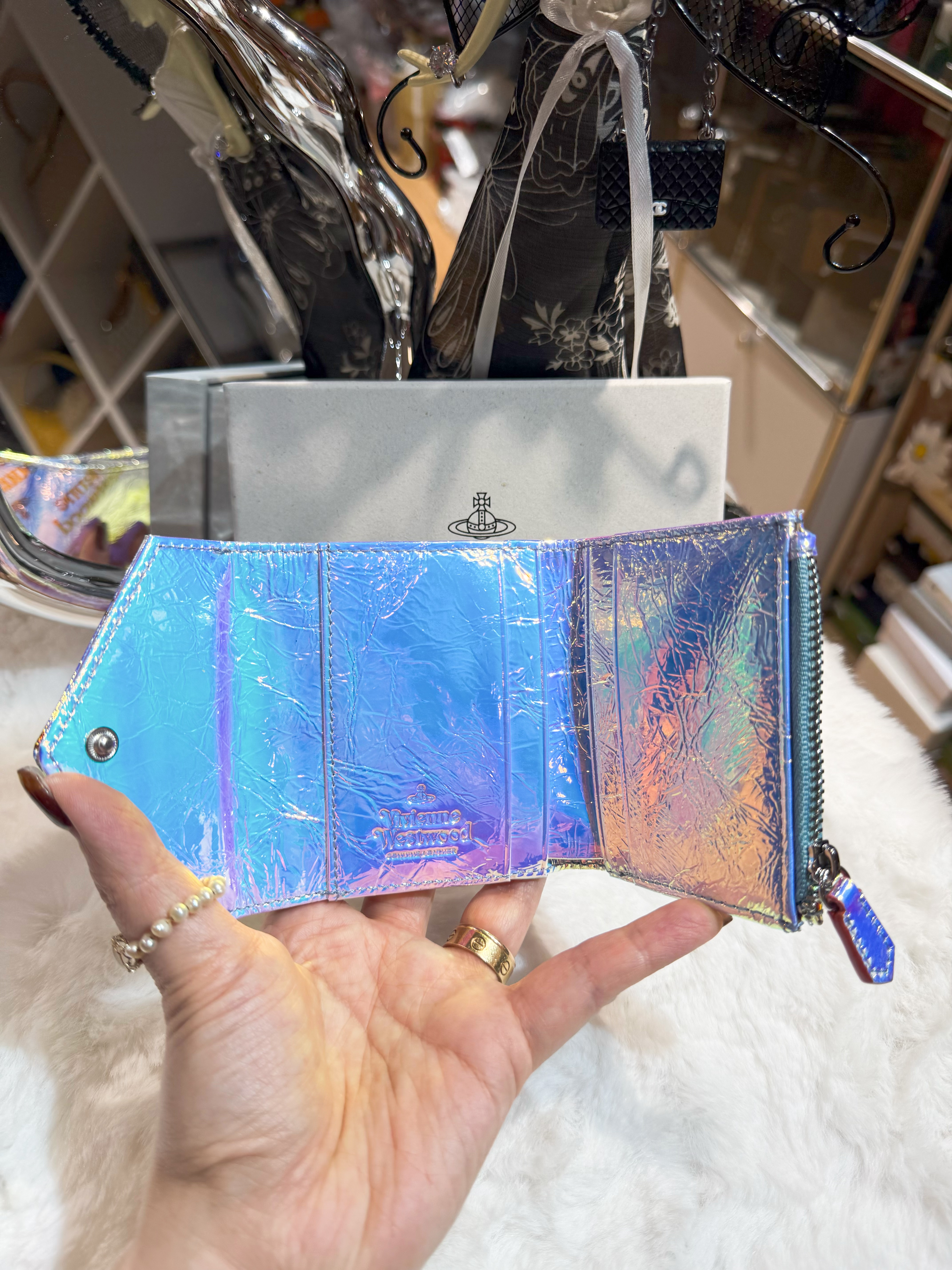 VW envelope wallet laser blue