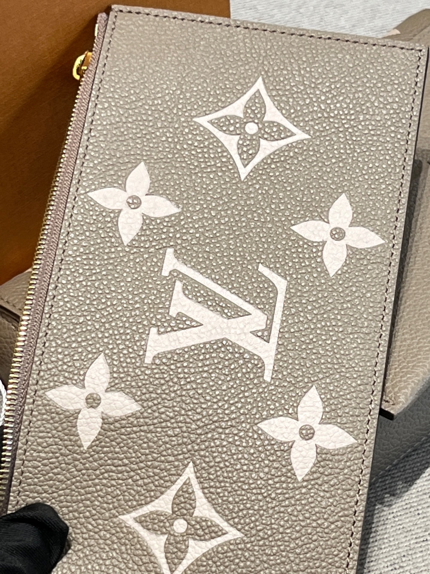 【預訂貨品】LV大象灰純皮三合一💳芯片款