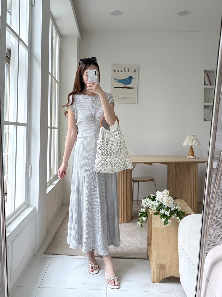 Elea Ribbed Flowy Dress (Mint)