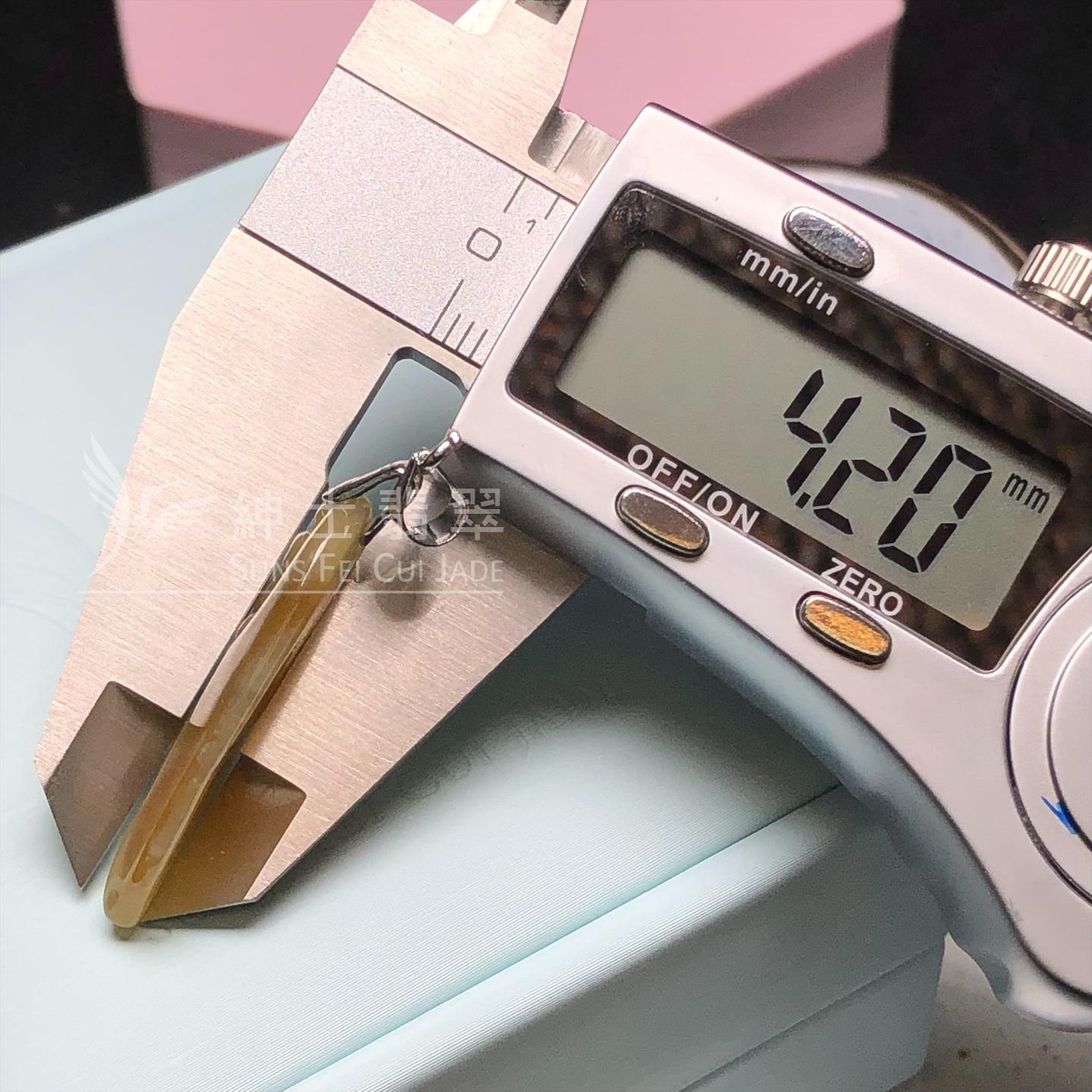 翡色喜鵲吊墜 YM00176