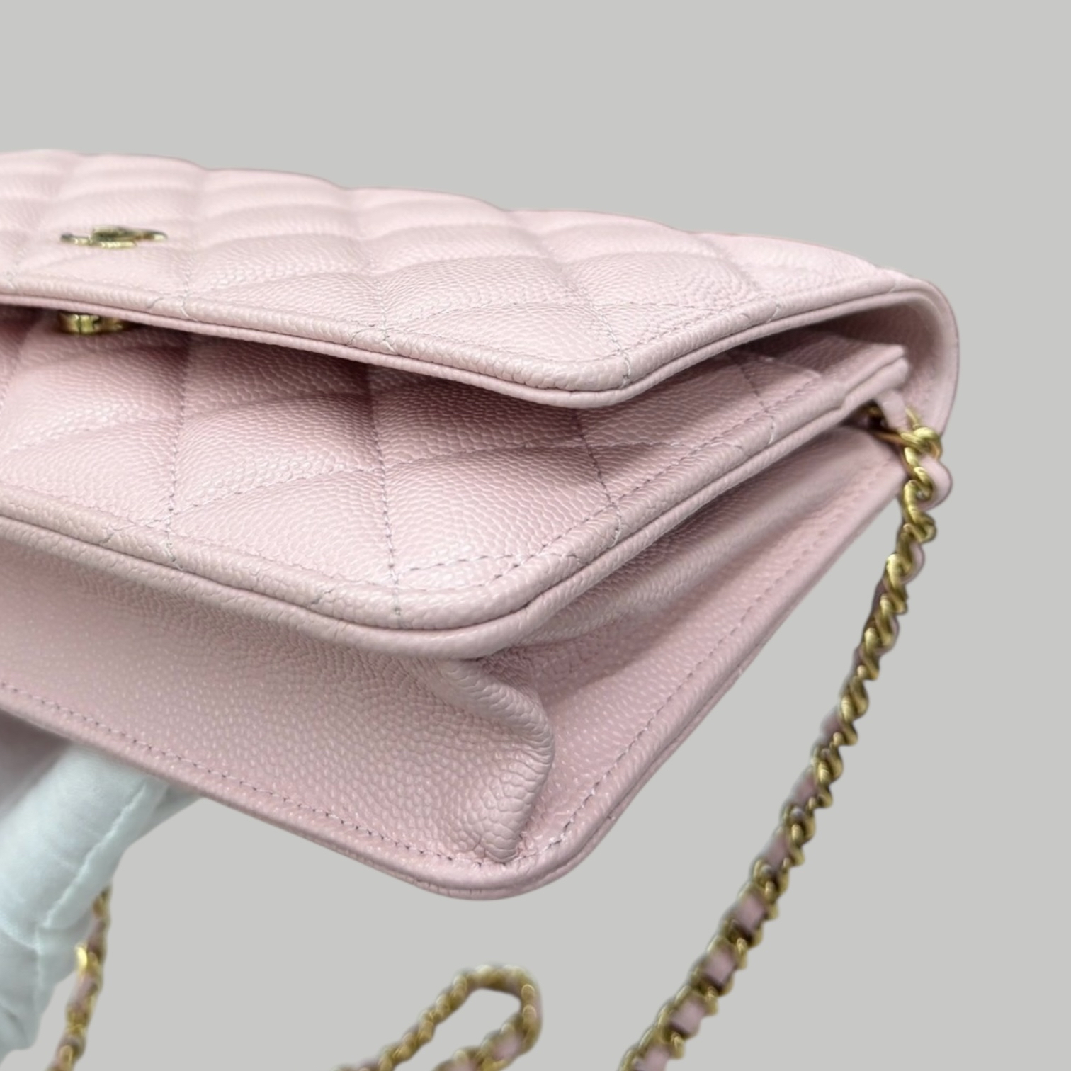 Chanel Caviar WOC 櫻花粉金扣