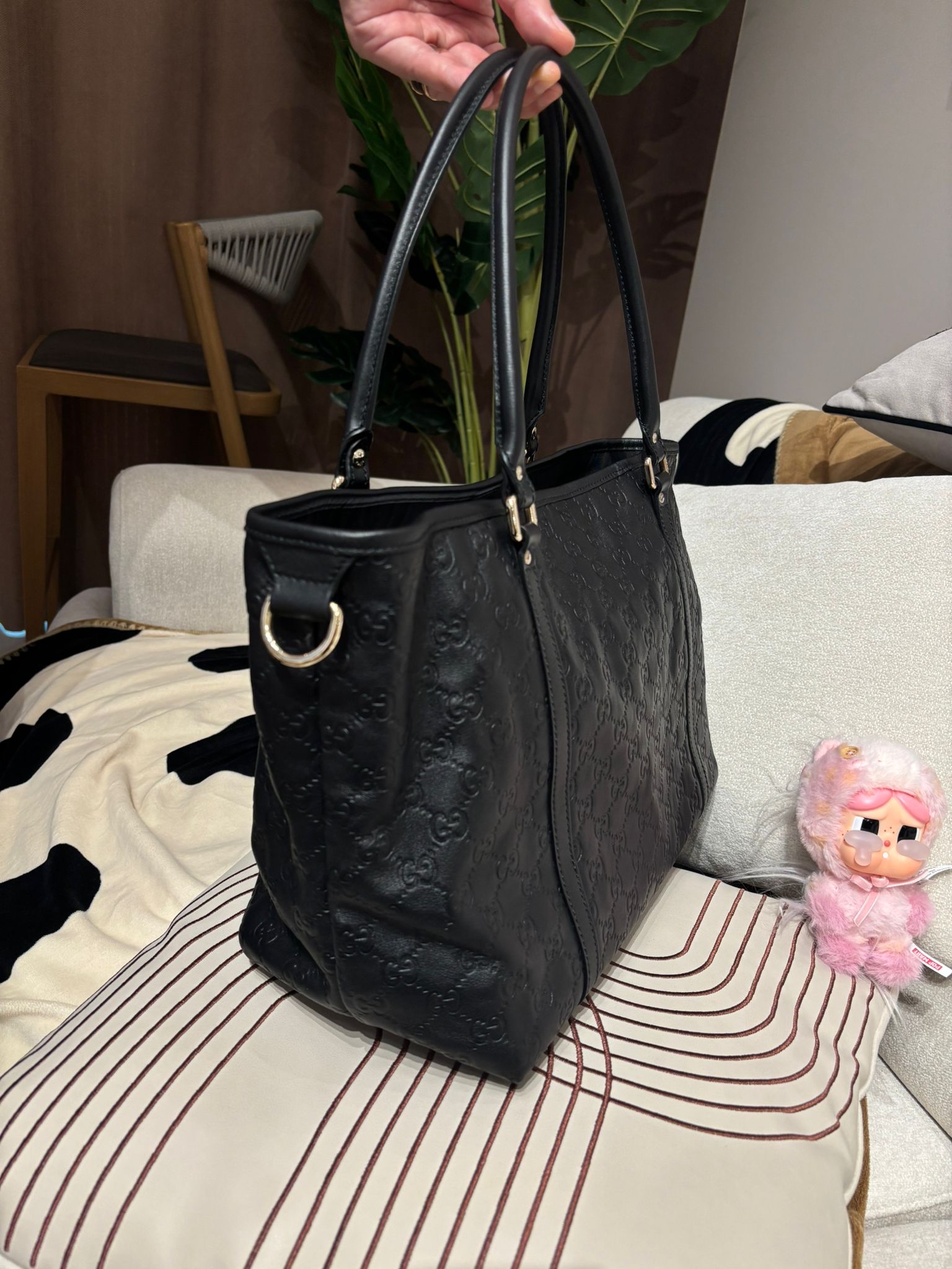 Gucci shoulder bag calfskin Black 100%Authentic ,95%new✅dust bag 