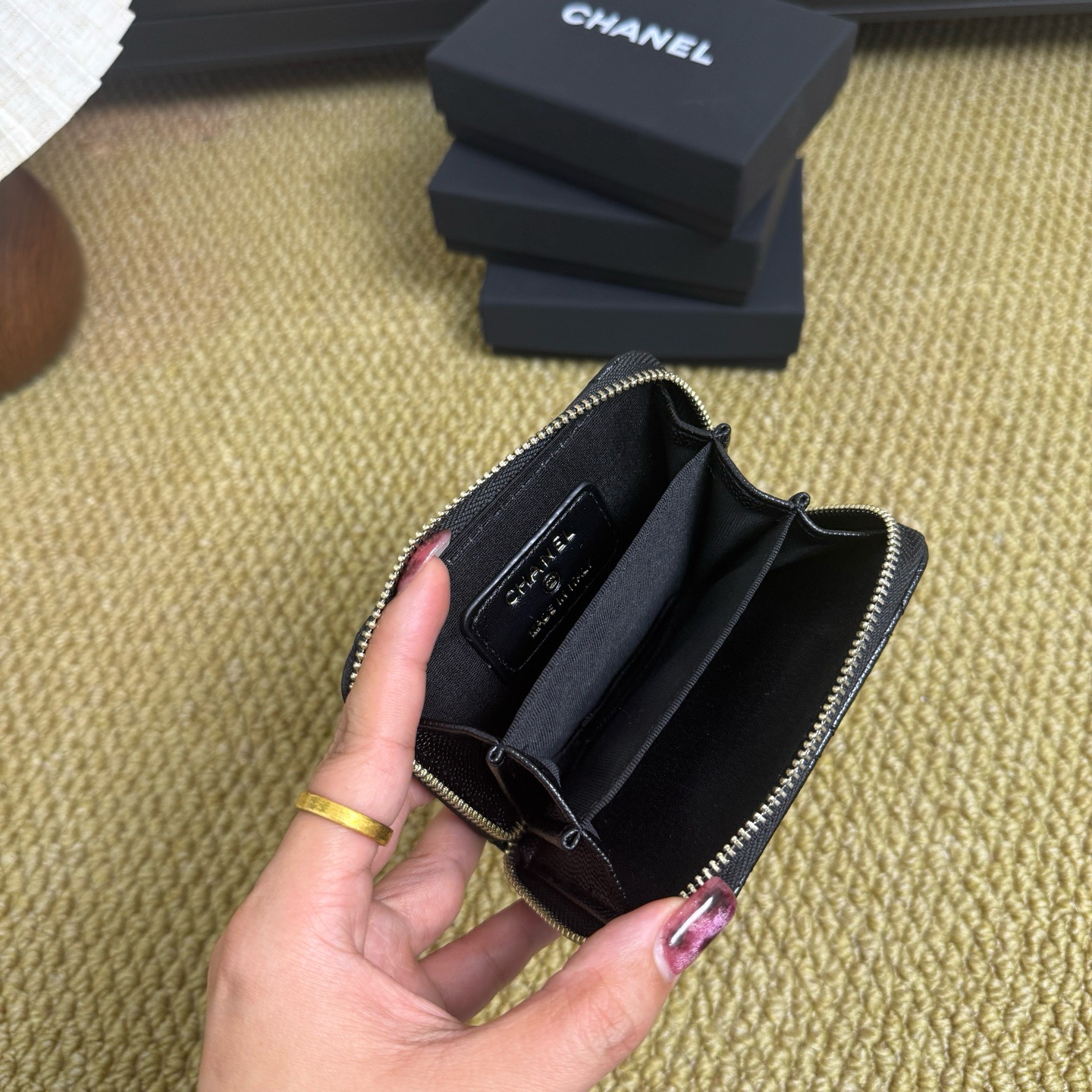 0902 CHA**NEL 限定禮贈拉鍊零錢包 10月頭