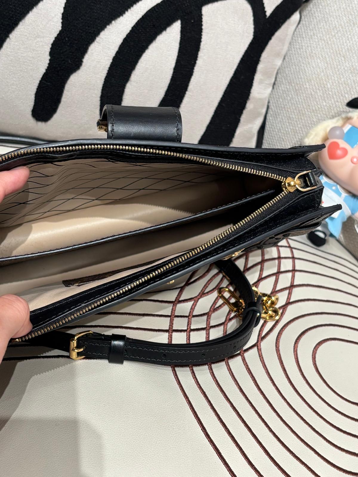 Lv Trunk Clutch Reverse 100%Authentic ,95%new✅dust bag