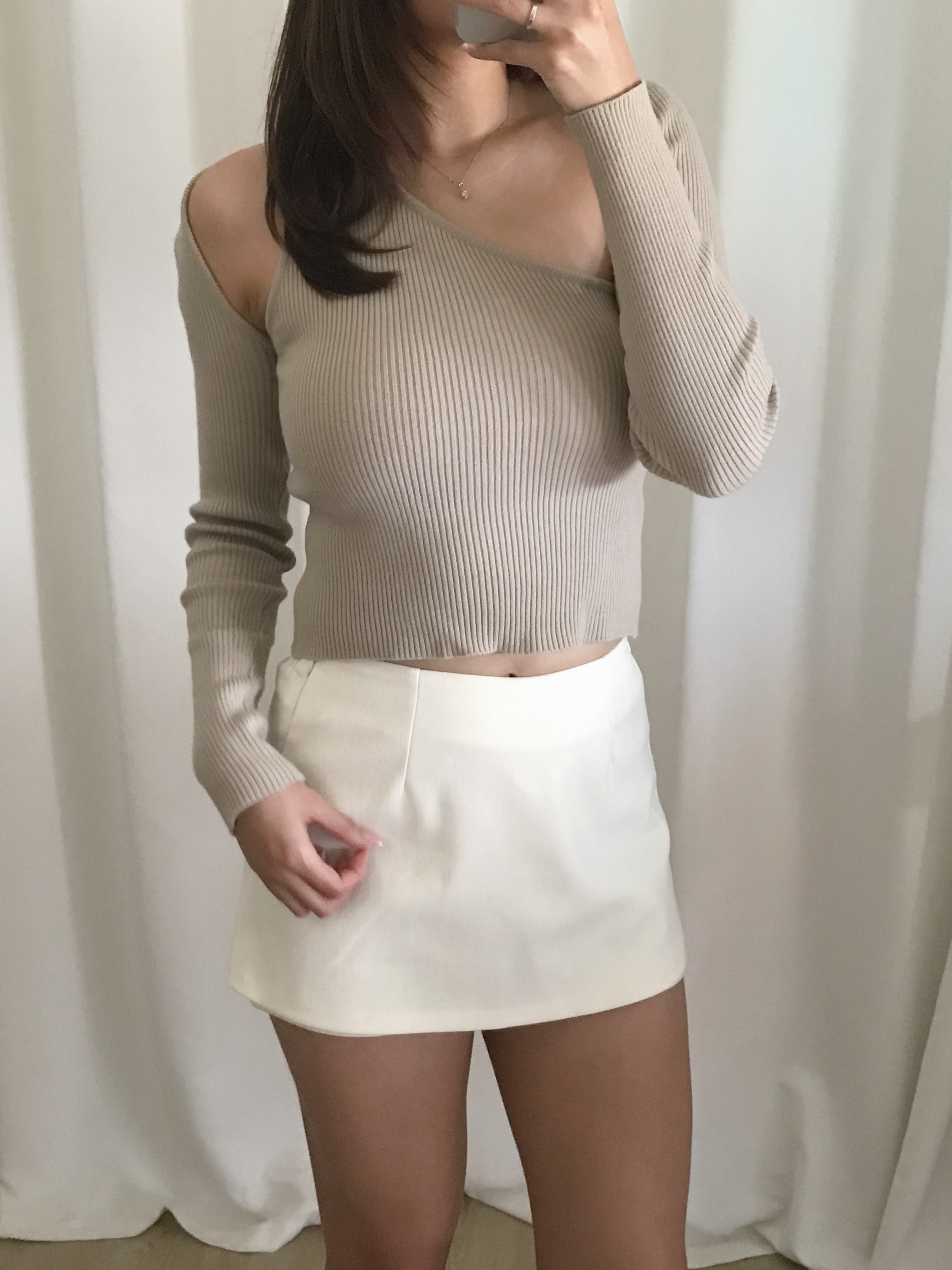 [顯鎖骨線條!]女人味坑紋斜肩兩件裝(兩色入)