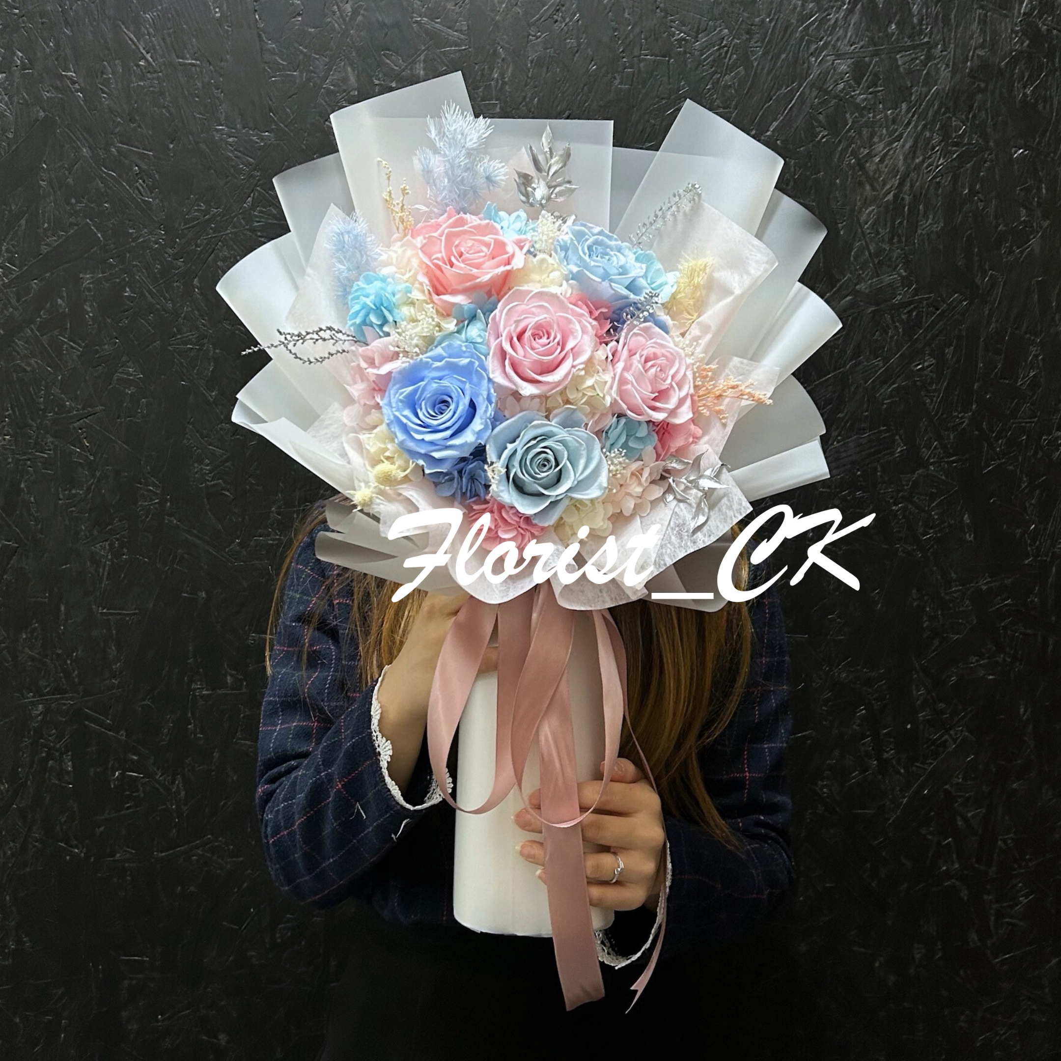 Fantasy Pink & Blue｜永生玫瑰花束 (3 朵 / 6 朵 / 9 朵 / 12 朵； 預訂款)