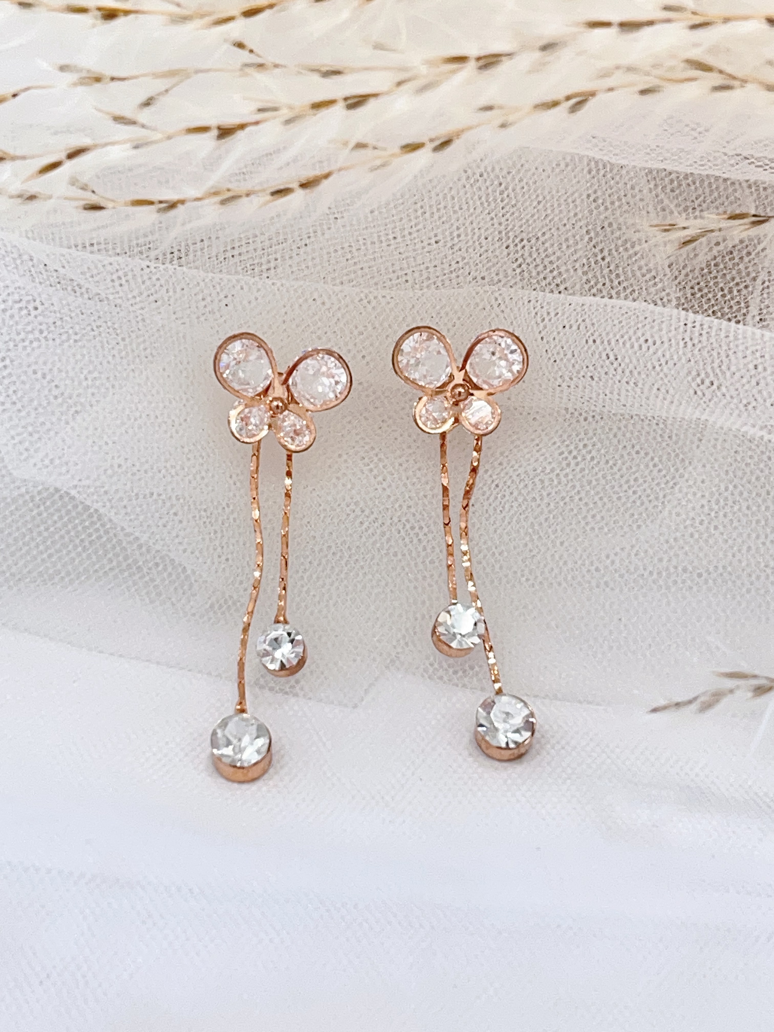 极简风镶钻双流苏耳环