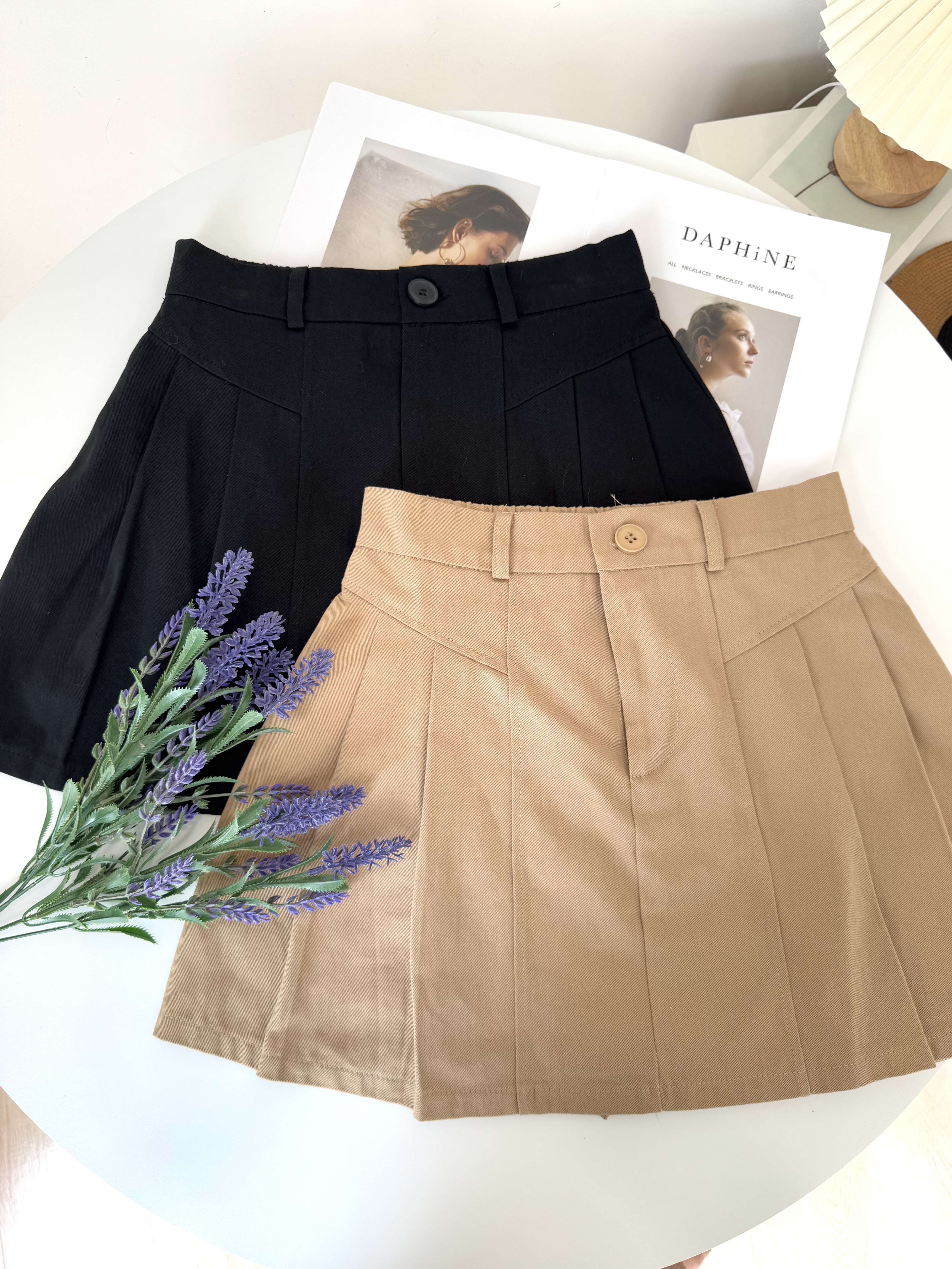 High Waist Aline Pleated Skirt 高腰A字半松紧百褶半裙 ( 2 Colours )