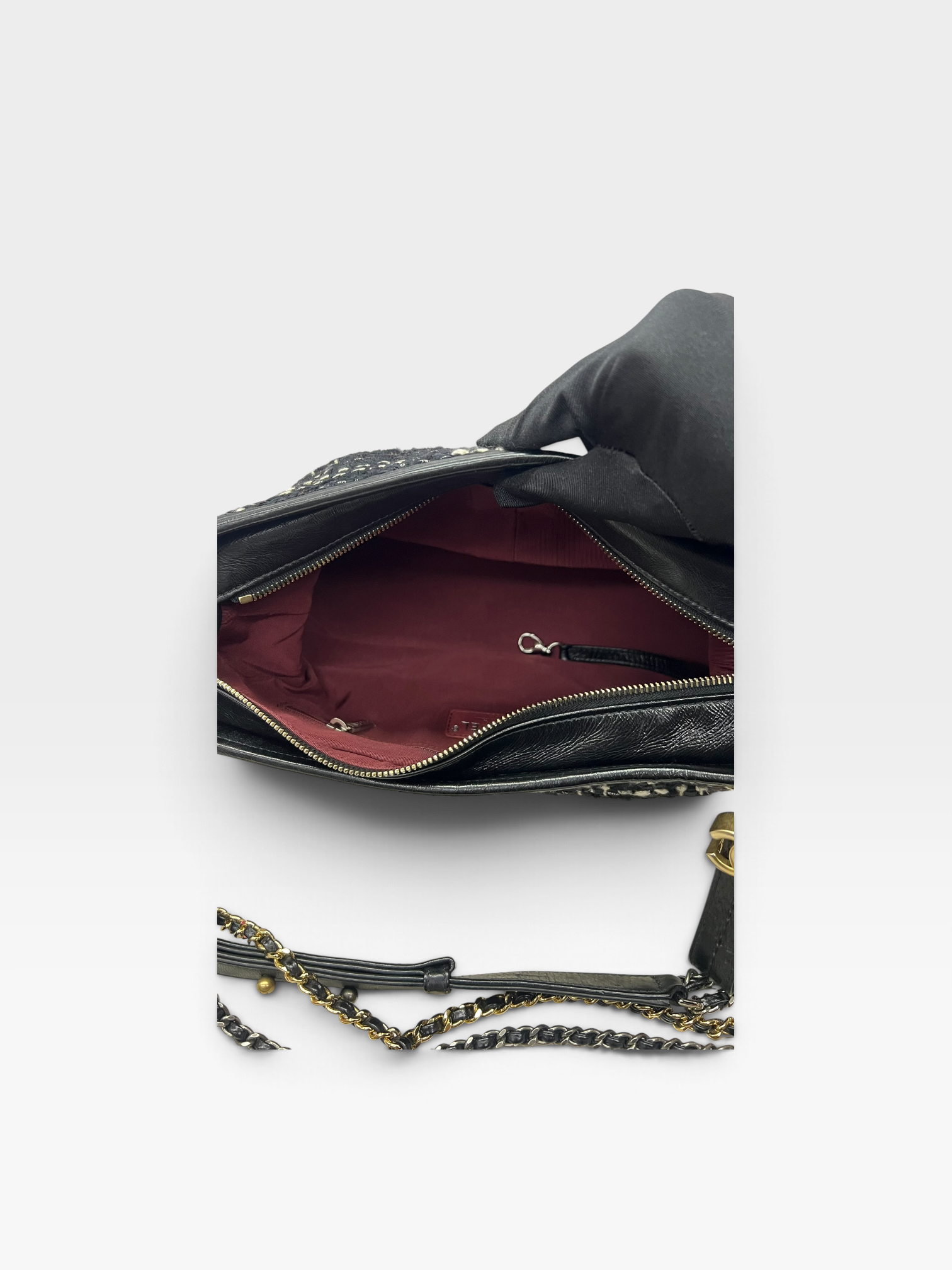 Pre-Owned CHANEL Hobo Bag / Product Code: 092506