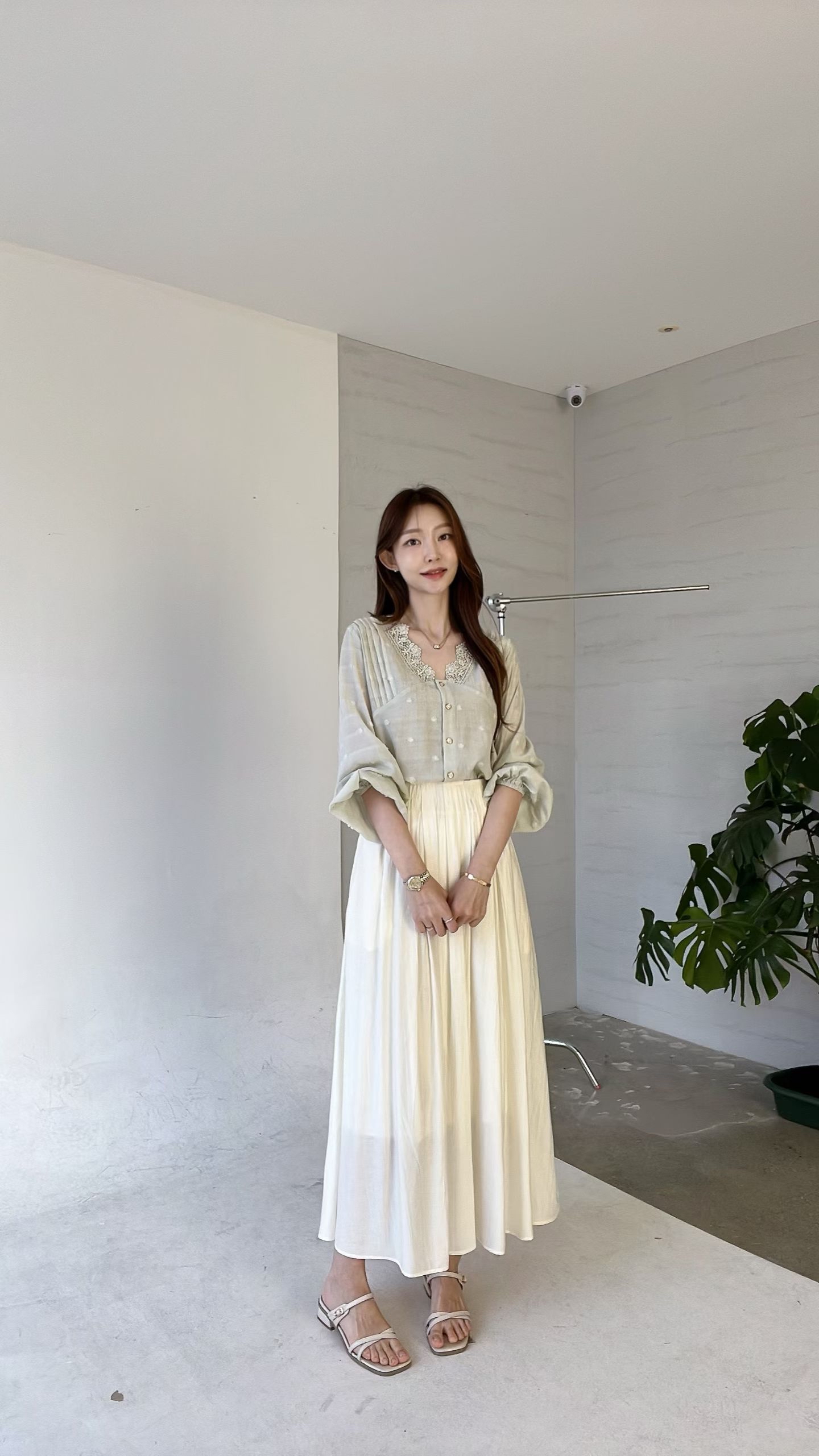 FV05 光澤感百摺SK (米白)