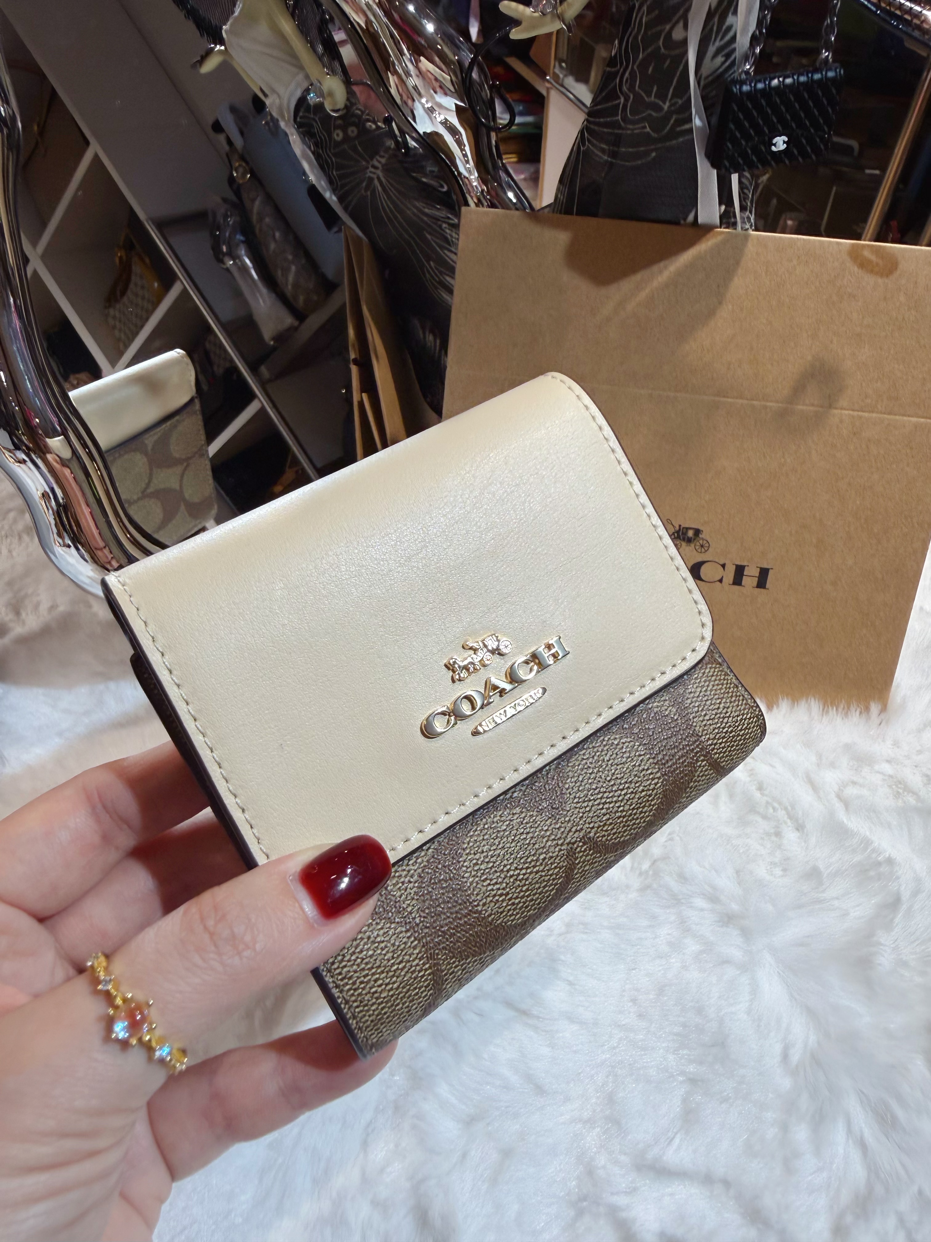 Coach small trifold wallet white/m
